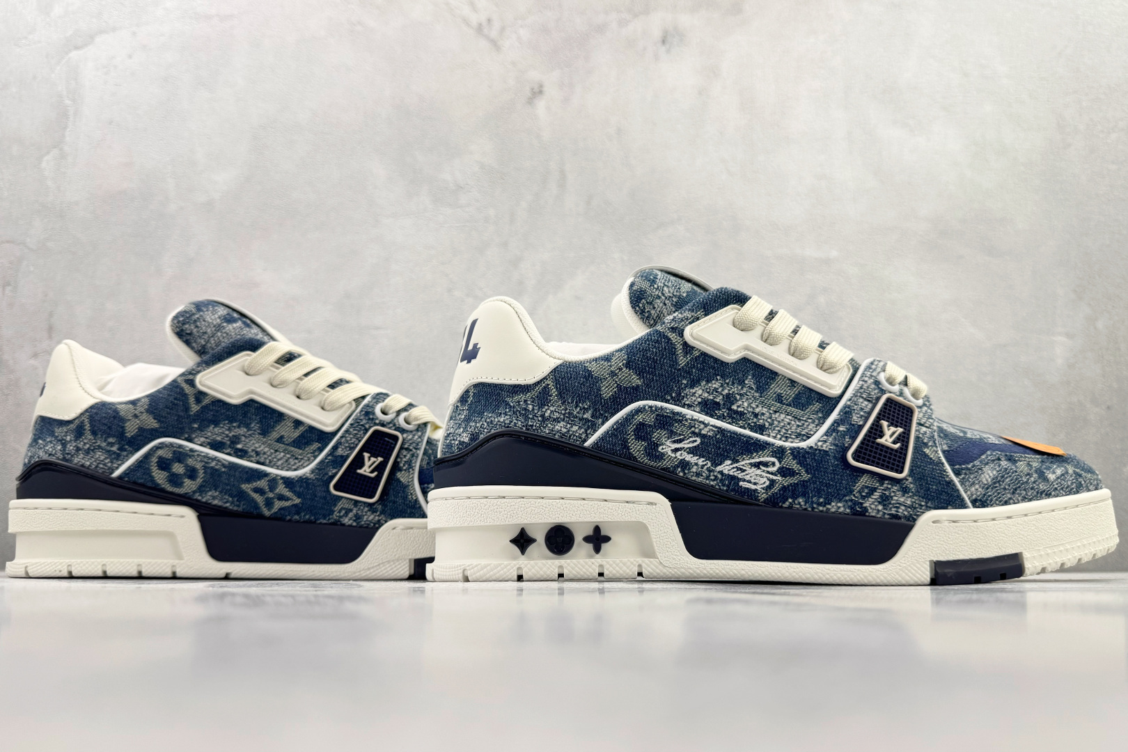 顶级纯原 LOUIS VUITTTrainer 蓝牛仔 1AJAQV