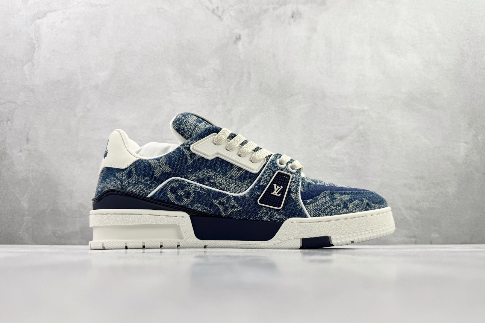 顶级纯原 LOUIS VUITTTrainer 蓝牛仔 1AJAQV