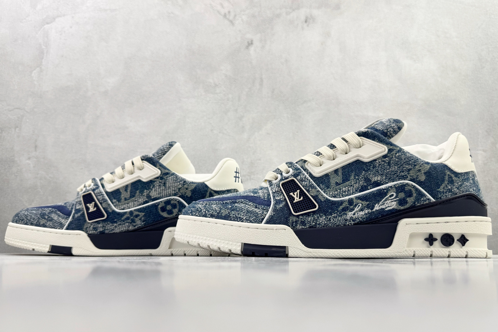 顶级纯原 LOUIS VUITTTrainer 蓝牛仔 1AJAQV