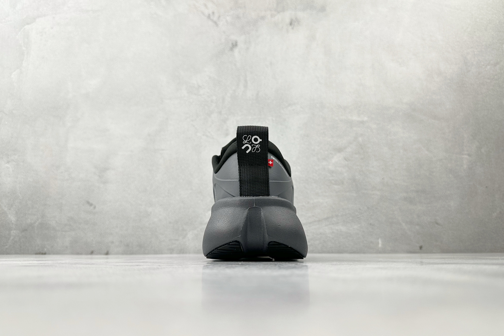 LOEWE x On昂跑 Cloudsolo 黑色 3MF30660553