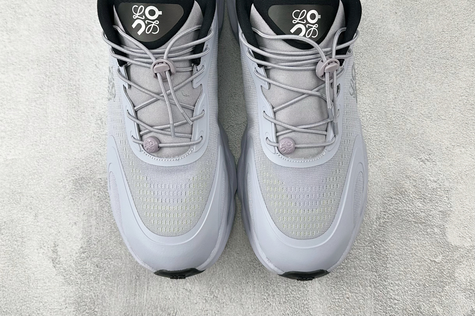 LOEWE x On昂跑 Cloudsolo 浅紫 3MF30664650