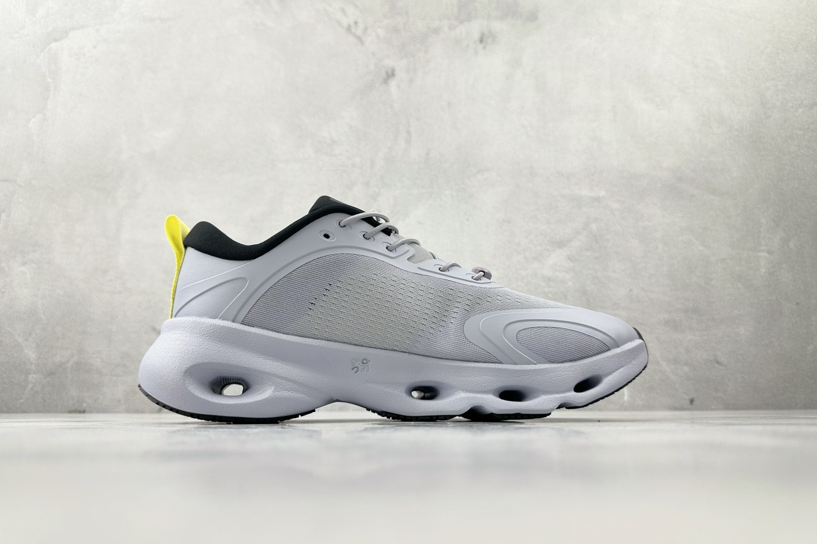 LOEWE x On昂跑 Cloudsolo 浅紫 3MF30664650