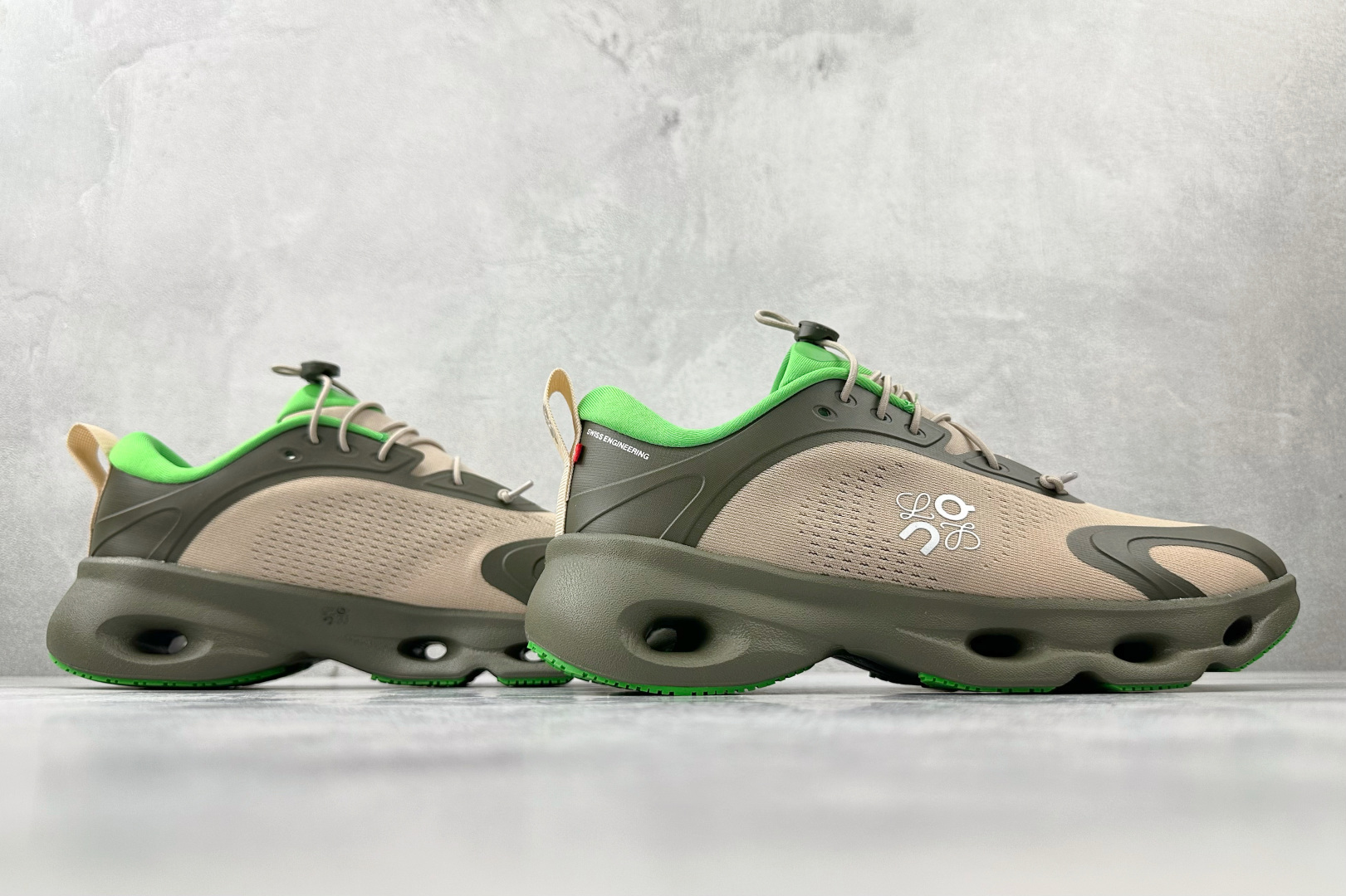 LOEWE x On昂跑 Cloudsolo 军绿 3MF30664724