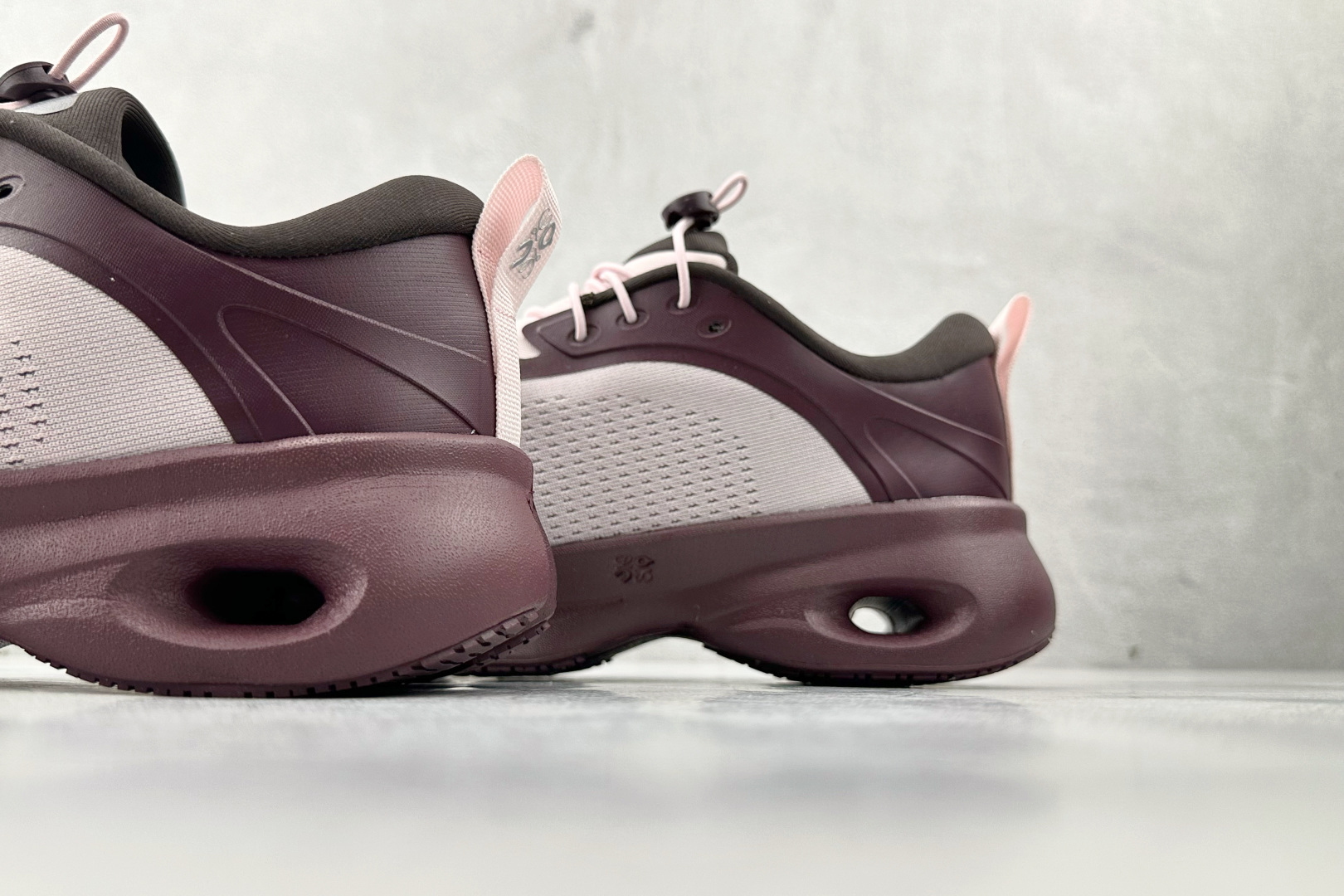 LOEWE x On昂跑 Cloudsolo 紫色 3MF30664666