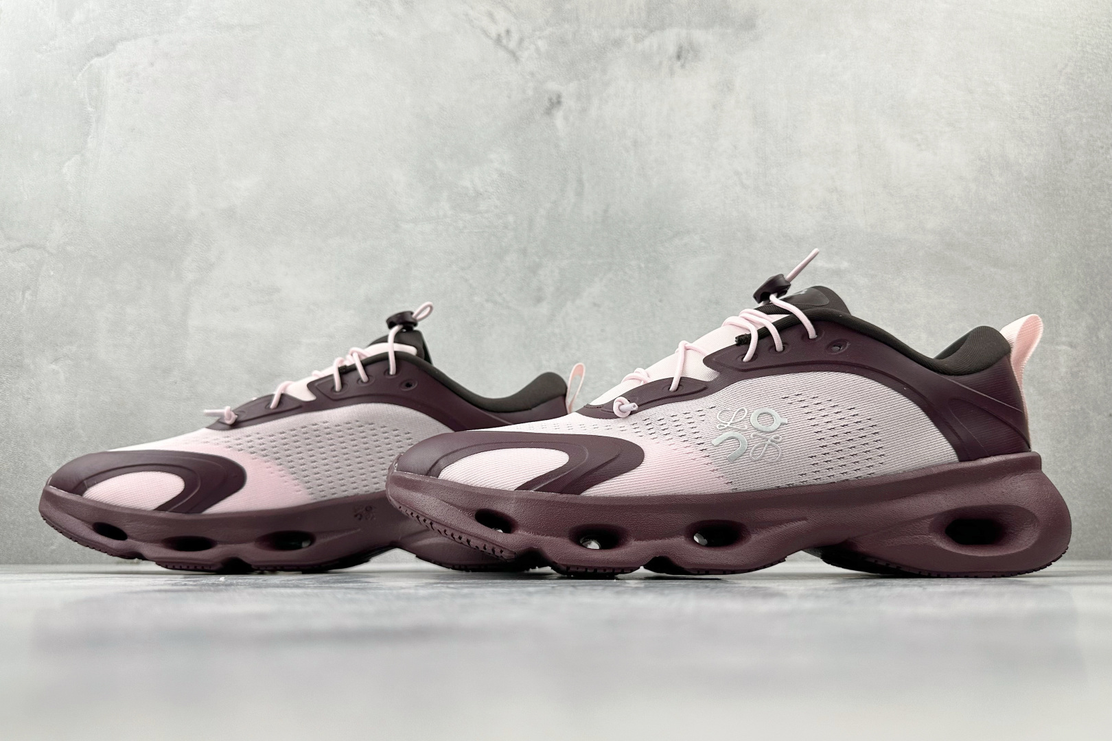 LOEWE x On昂跑 Cloudsolo 紫色 3MF30664666