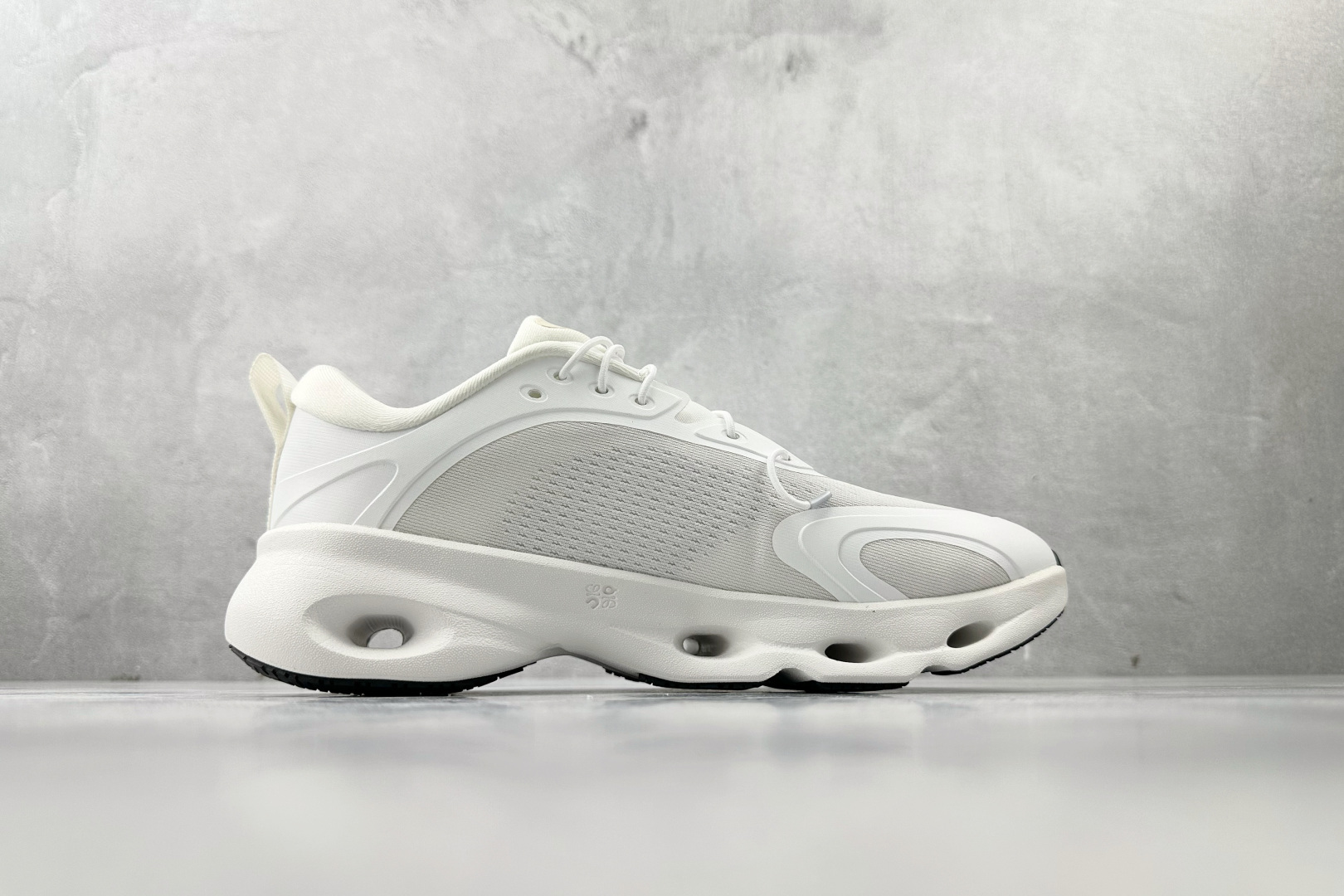 LOEWE x On昂跑 Cloudsolo 白色 3MF30664607