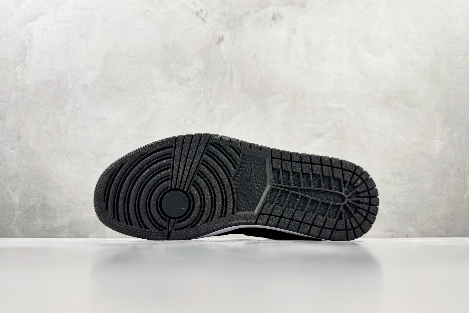 Jordan Air Jordan 1 Low “Bred” 黑红 553558-067