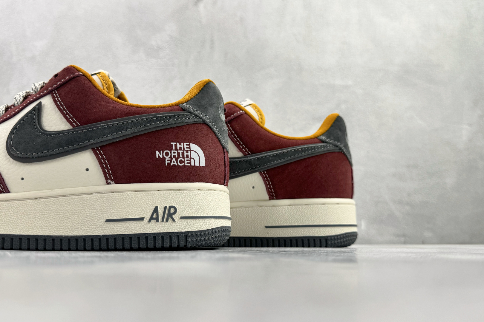 Nike Dunk Low Retro 红白黑 SS1979-006