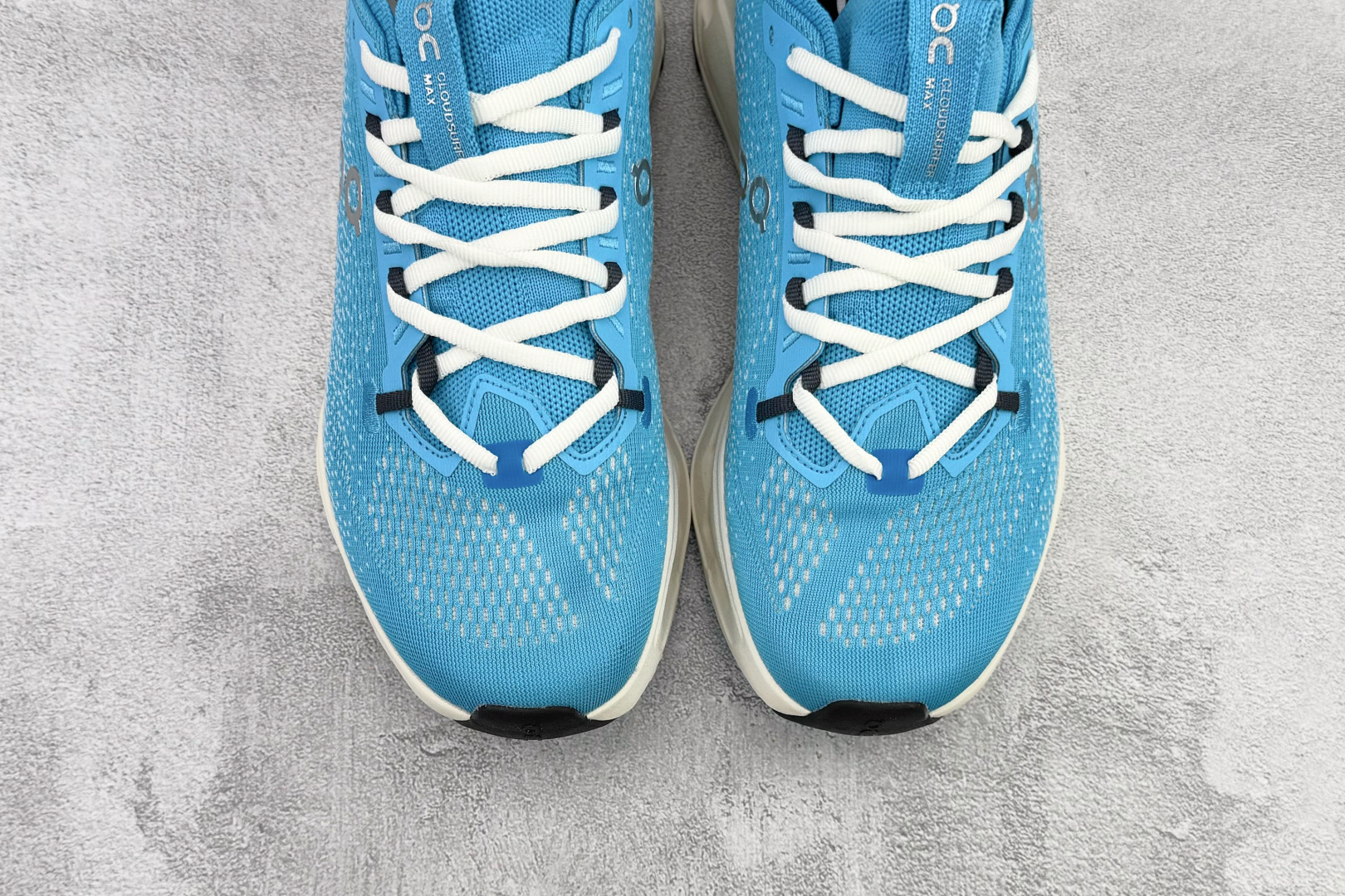 On昂跑 Cloudsurfer Max 蓝色 3WF30224289