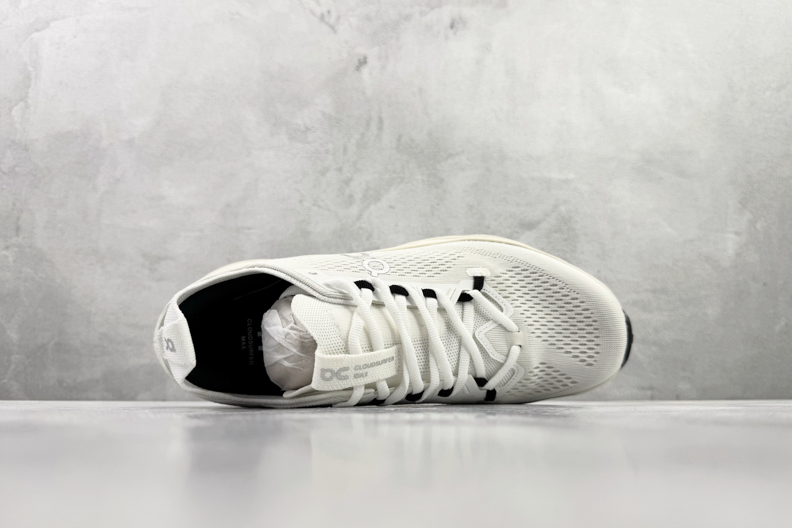 On昂跑 Cloudsurfer Max 白色 3MF30431200