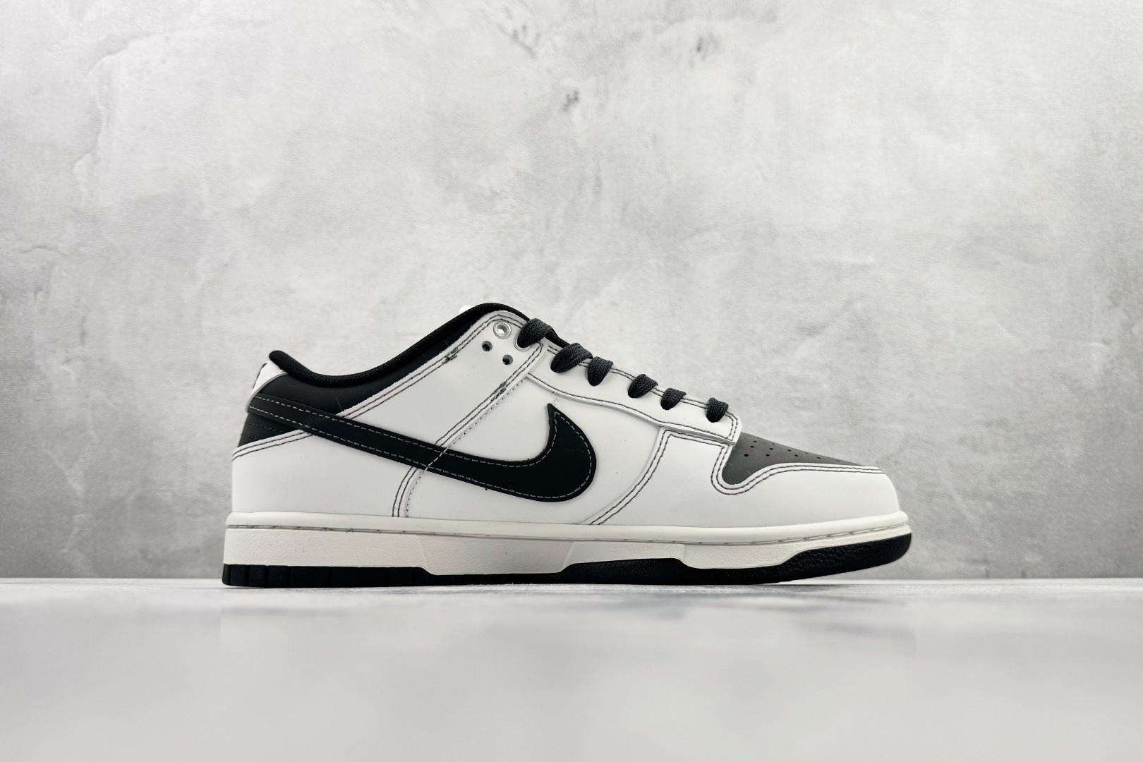 定制球鞋 Nike Dunk Low Retro 神佑 黑白 WB0414-026