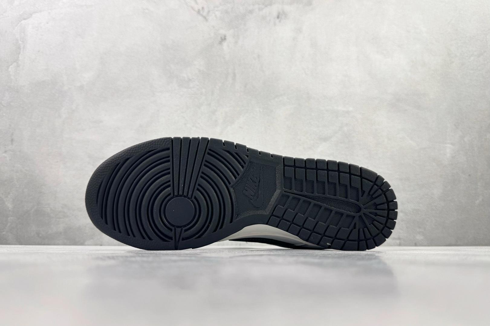 定制球鞋 Nike Dunk Low Retro 神佑 黑白 WB0414-026