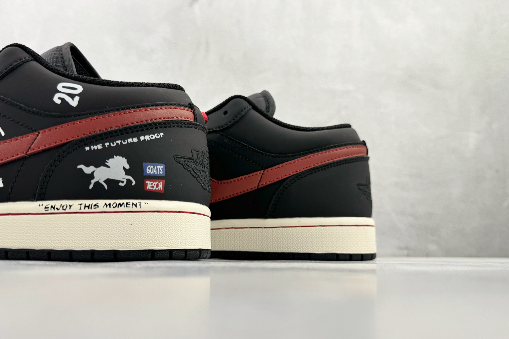 定制球鞋Jordan Air Jordan 1 low 玄黑驰驹 黑色 553558-040