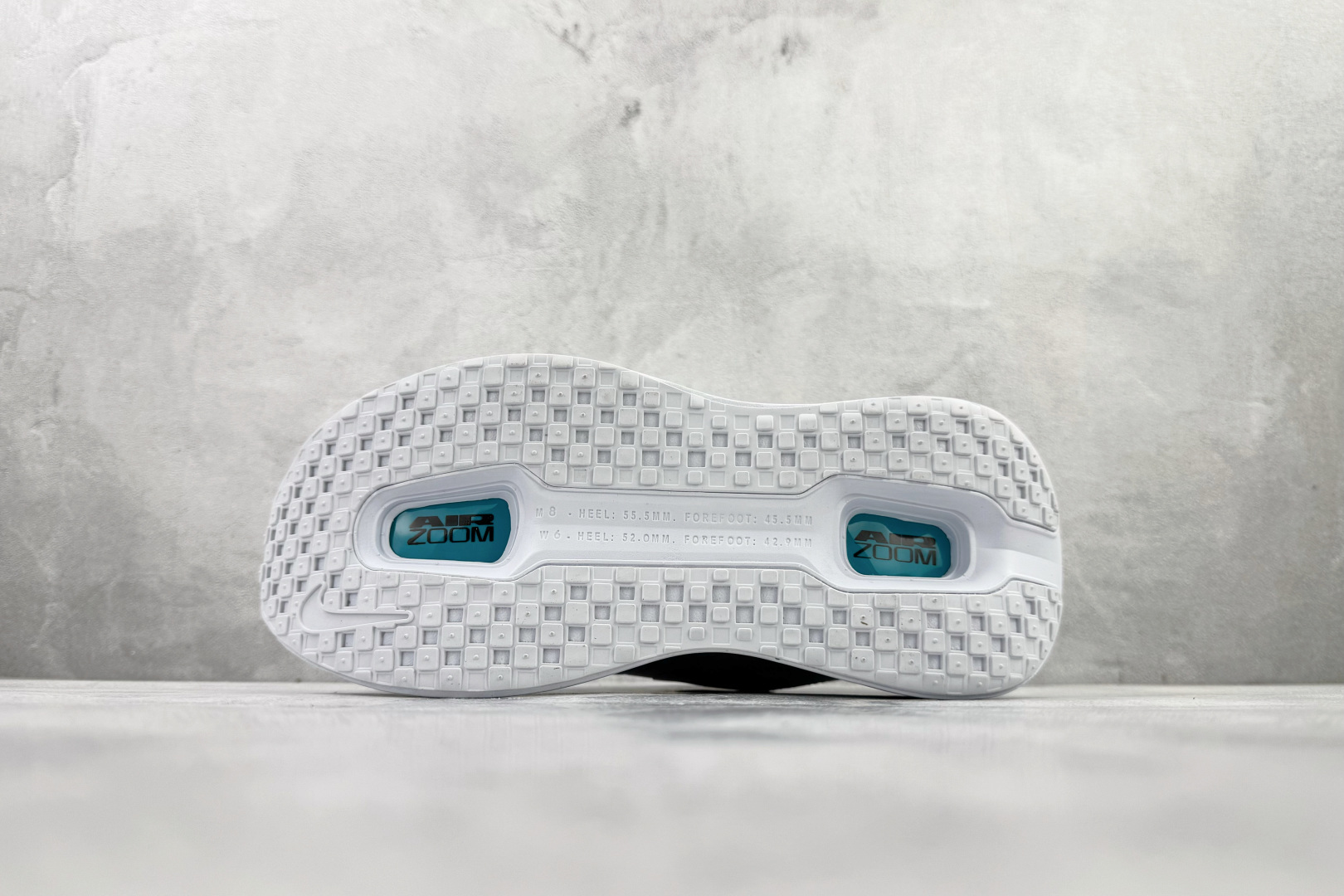 Nike Vomero Vomero Premium 白绿 HQ2050-836