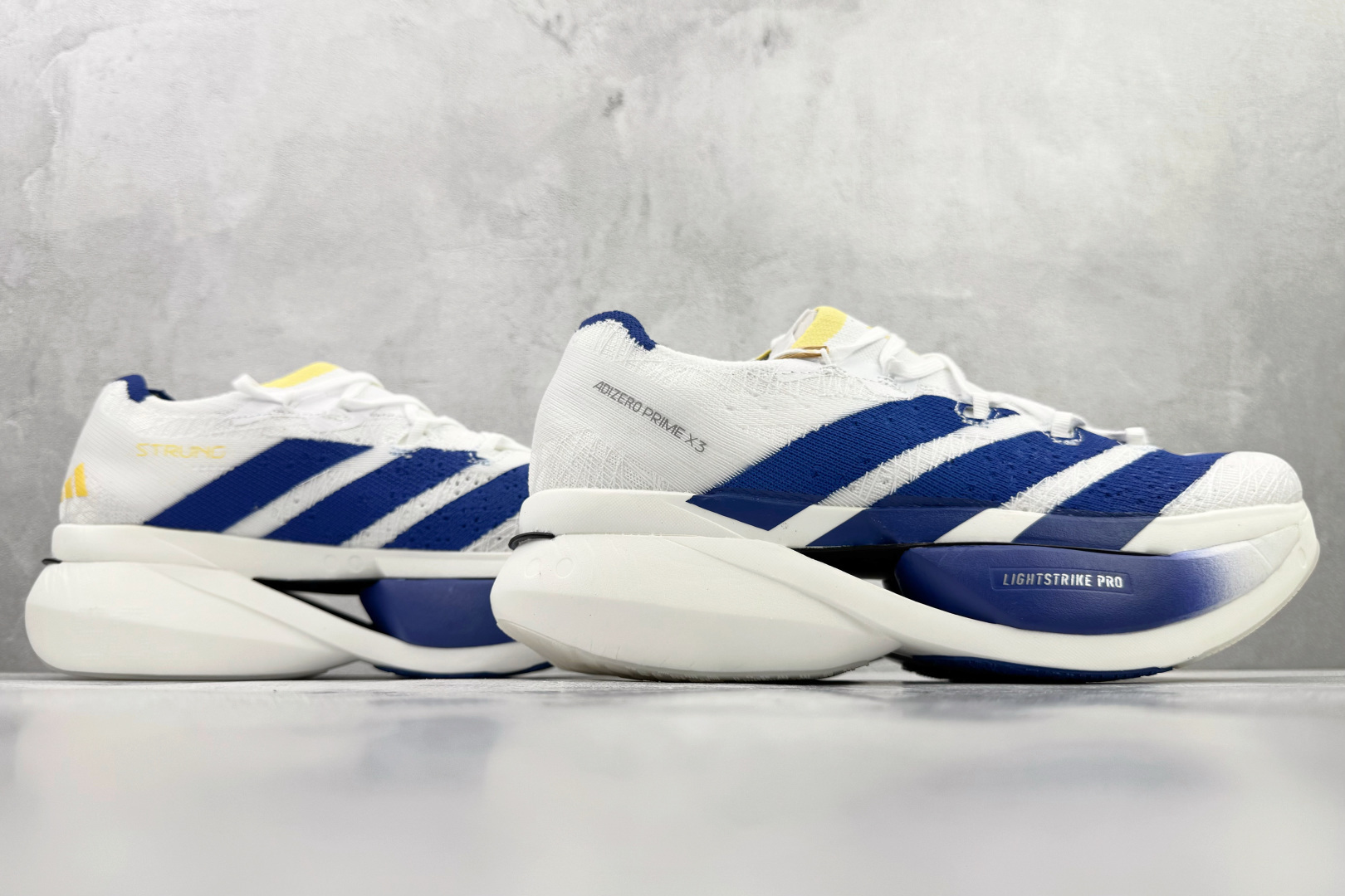 adidAdizero Prime X 3.0 Strung 白蓝 JQ0618 尺码：36 36.5 37 38.5 39 40 40.5 41 42 42.5 43 44 44.5 45 编码：34