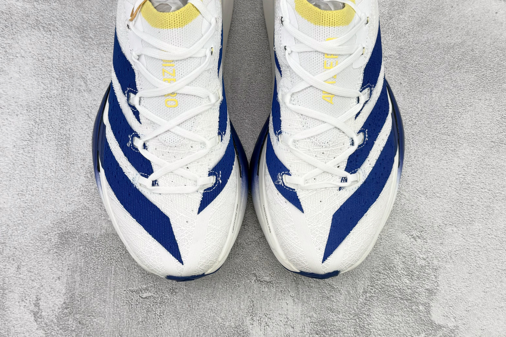 adidAdizero Prime X 3.0 Strung 白蓝 JQ0618 尺码：36 36.5 37 38.5 39 40 40.5 41 42 42.5 43 44 44.5 45 编码：34