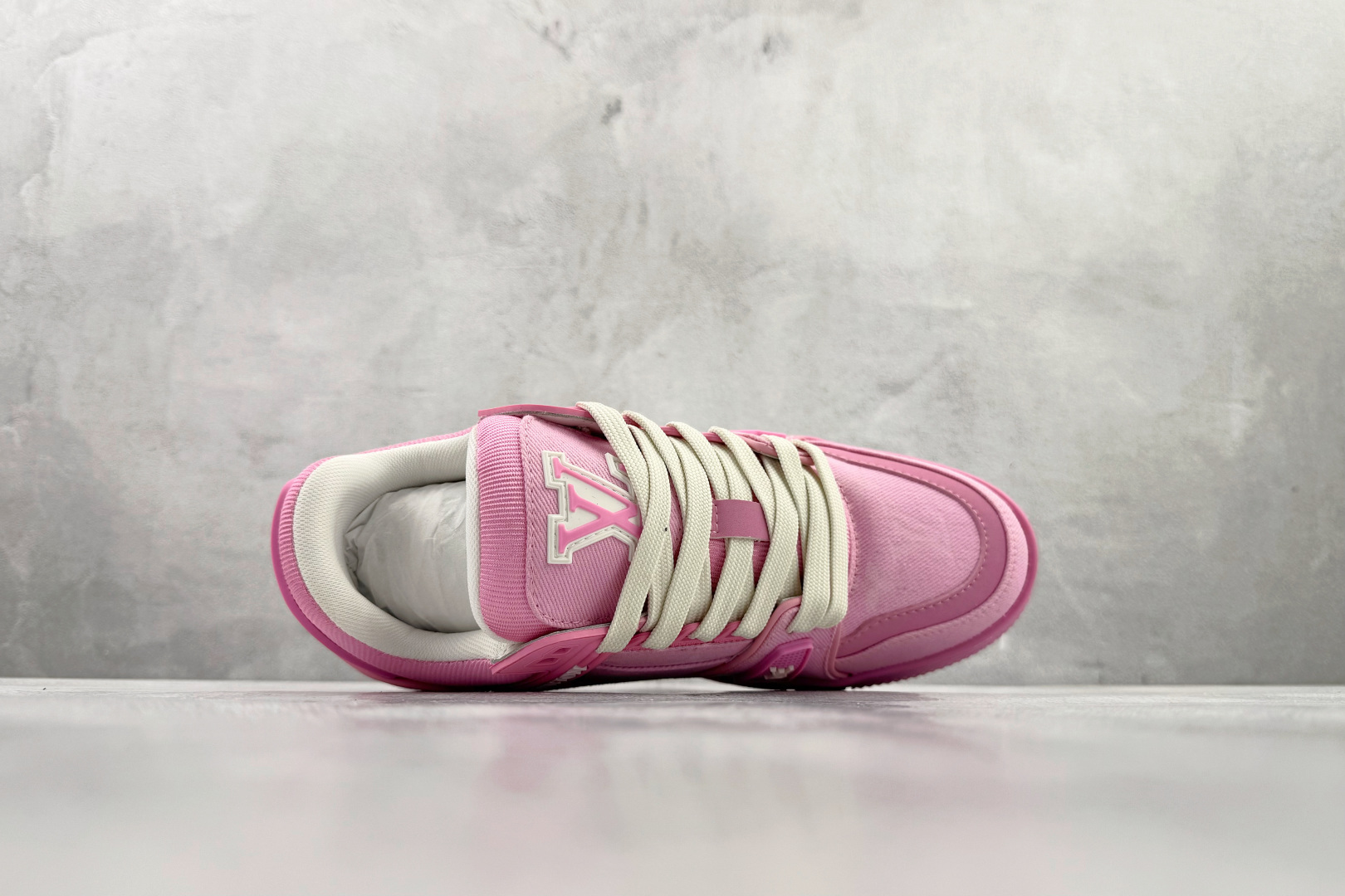 顶级纯原 LOUIS VUITTTrainer 粉色 1AHWP3