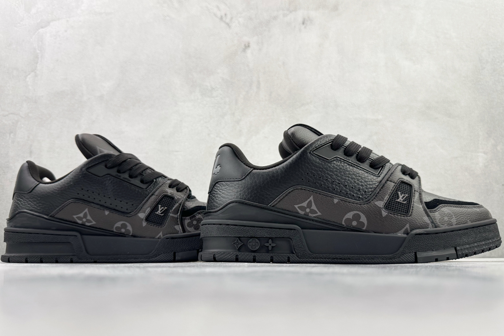 顶级纯原 LOUIS VUITTTrainer 黑色 1ADH49