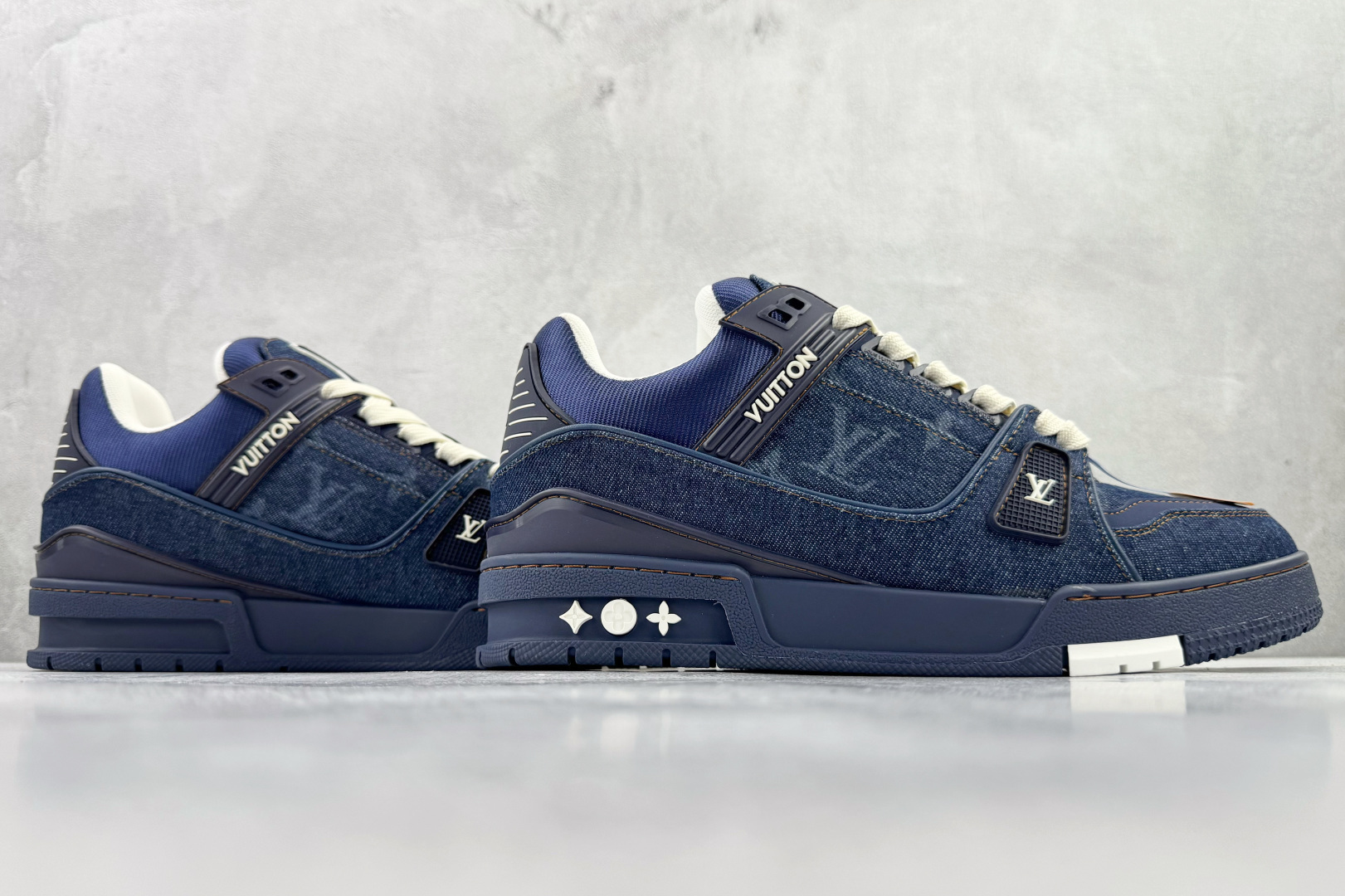 顶级纯原 LOUIS VUITTTrainer 深蓝色 1AHWPP