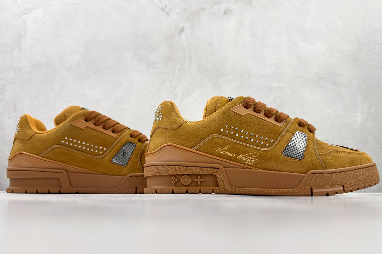 顶级纯原 LOUIS VUITTTrainer 棕色 1ADHB9
