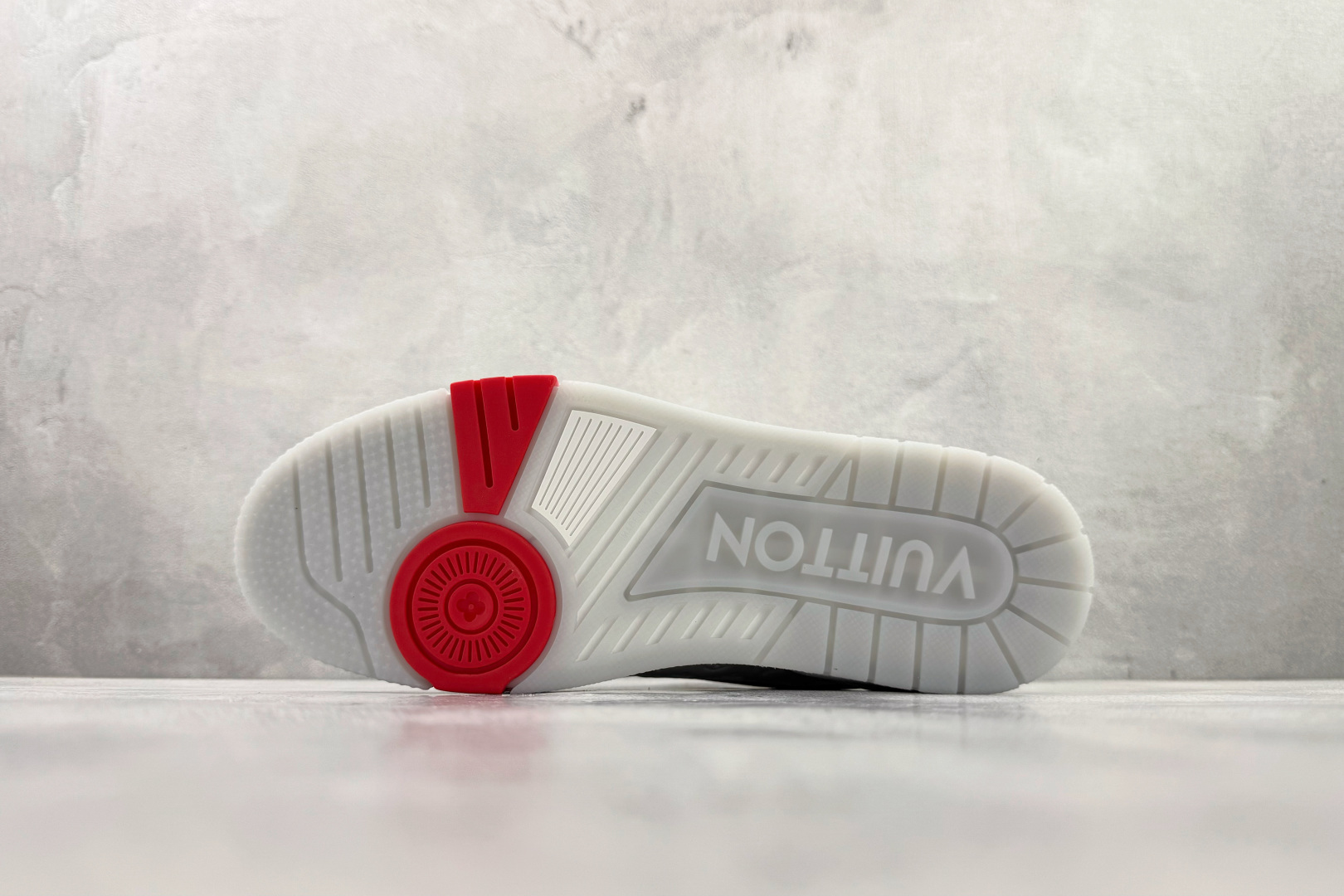 顶级纯原 LOUIS VUITTTrainer 上海邮轮限定 白黄蓝 1AHPJS