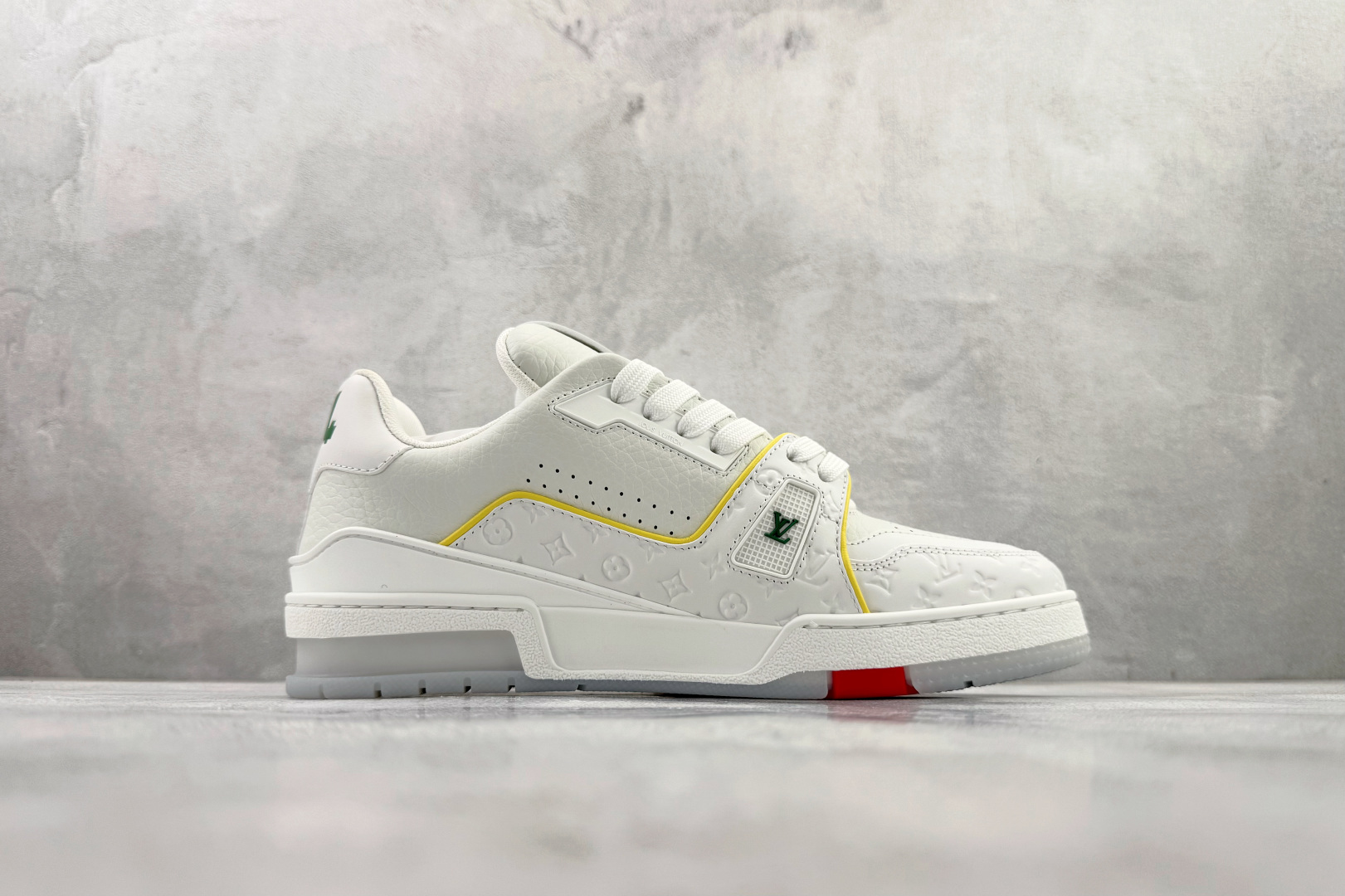 顶级纯原 LOUIS VUITTTrainer 上海邮轮限定 白黄蓝 1AHPJS