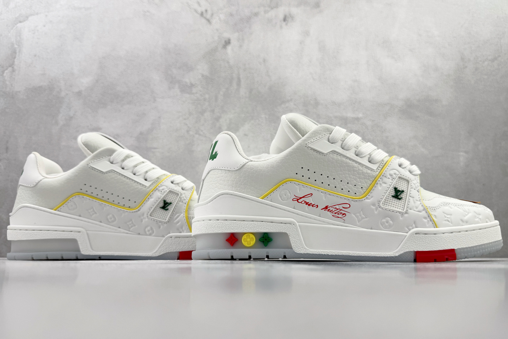 顶级纯原 LOUIS VUITTTrainer 上海邮轮限定 白黄蓝 1AHPJS