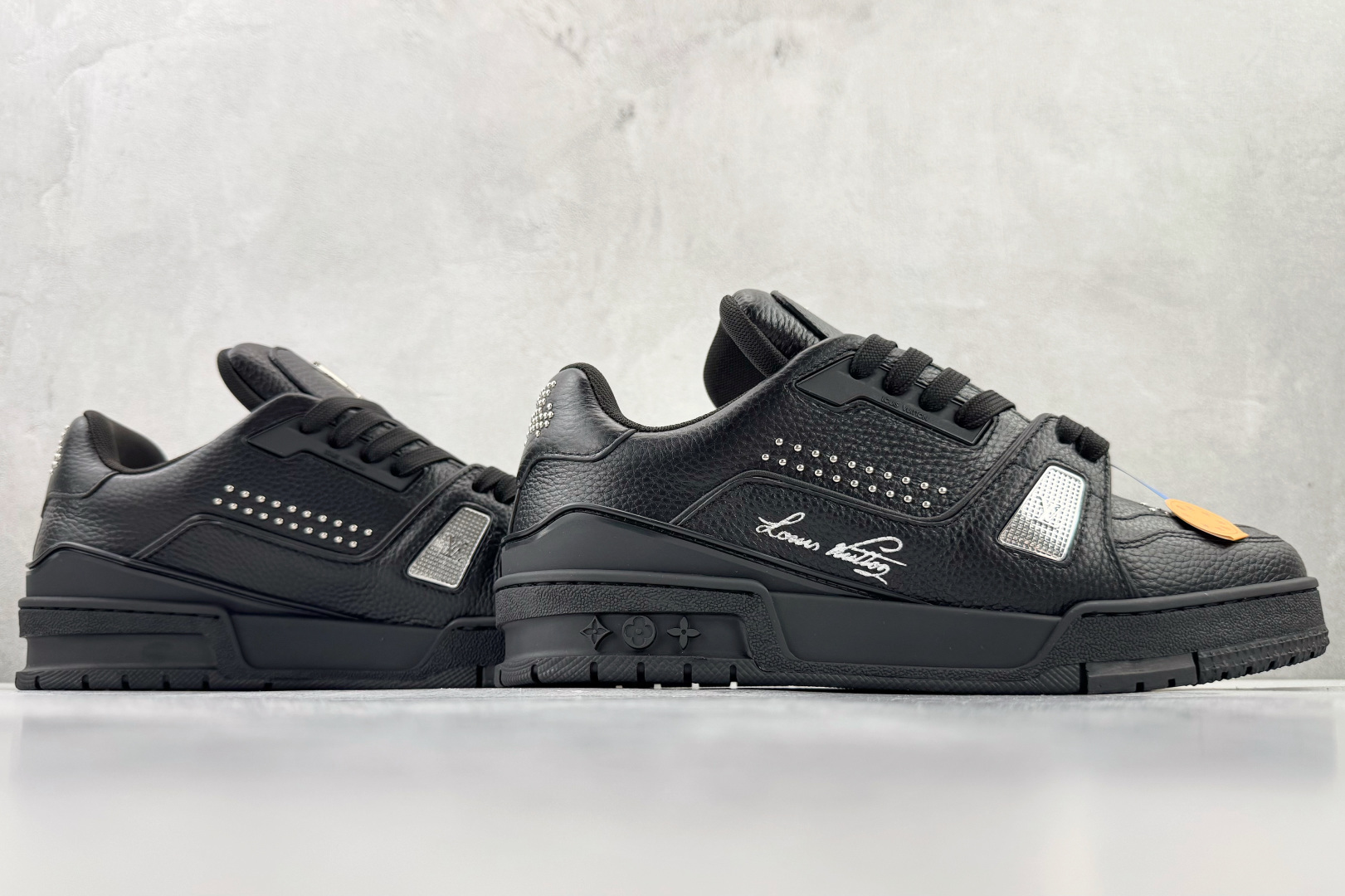 顶级纯原 LOUIS VUITTTrainer 黑色 1ADDCF