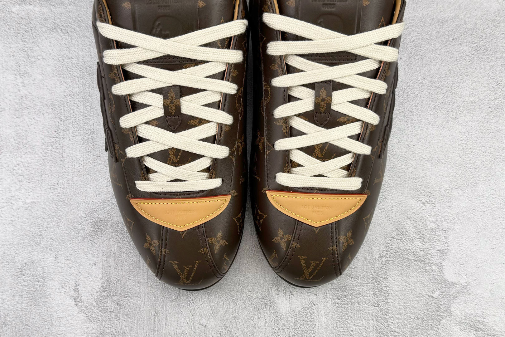 LOUIS VUITTx Nigo 联名款 FW25 Buttersoft 深棕色 1AIKV7