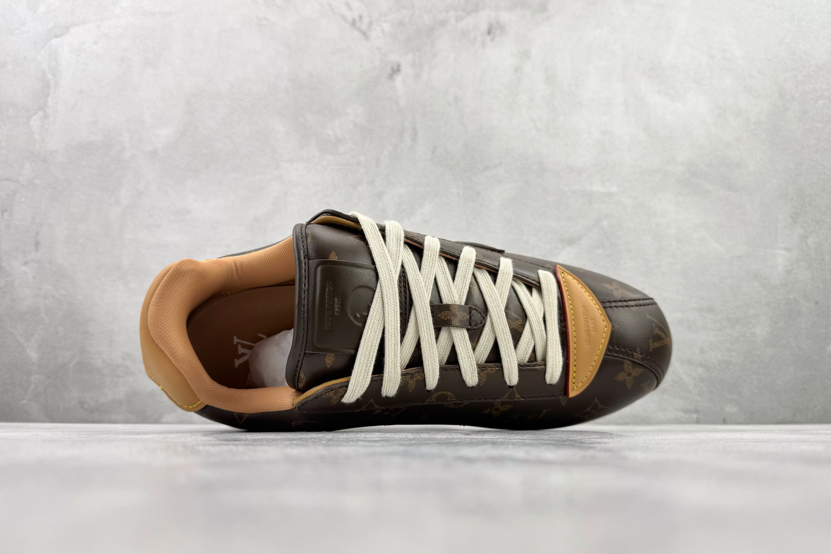 LOUIS VUITTx Nigo 联名款 FW25 Buttersoft 深棕色 1AIKV7