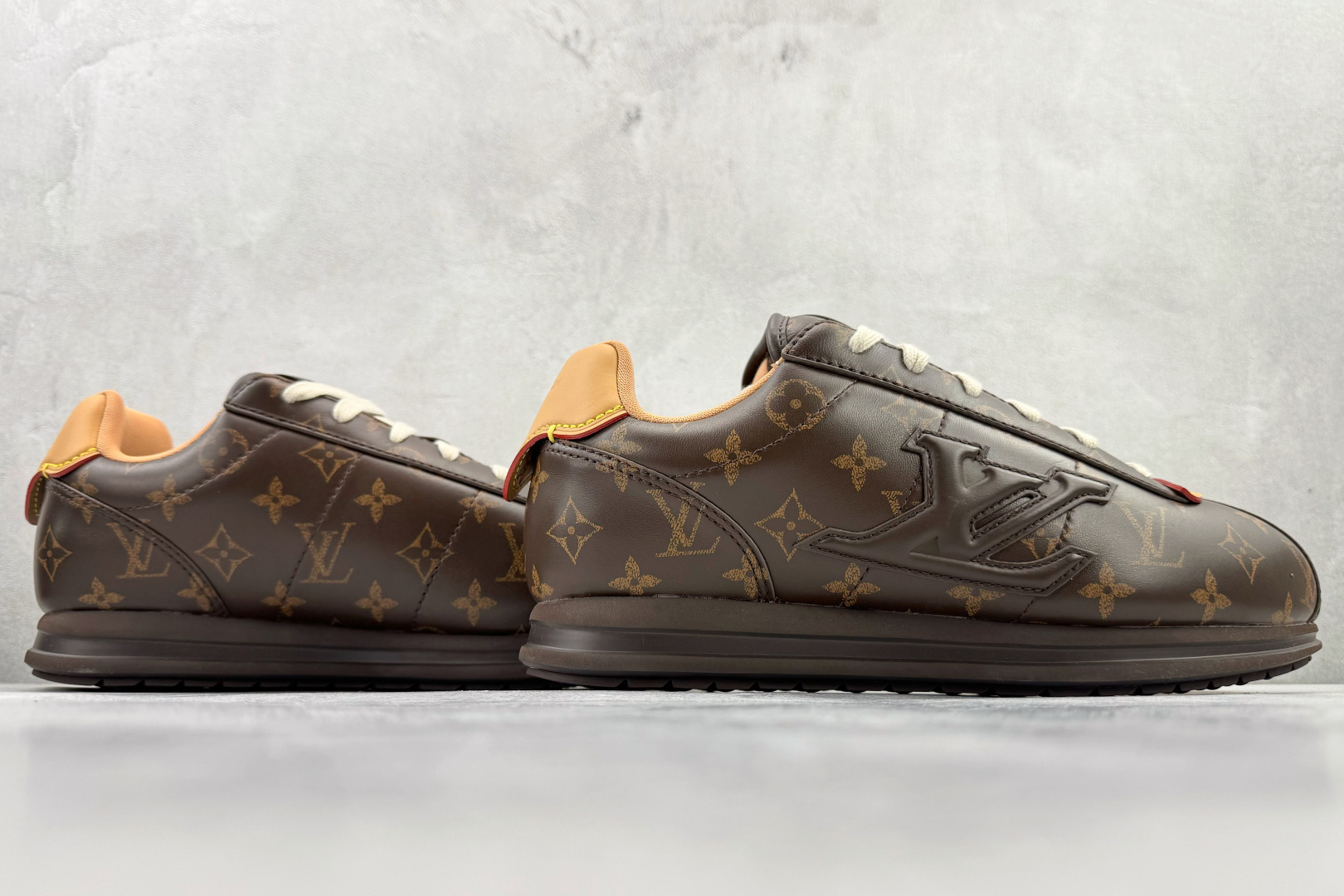 LOUIS VUITTx Nigo 联名款 FW25 Buttersoft 深棕色 1AIKV7