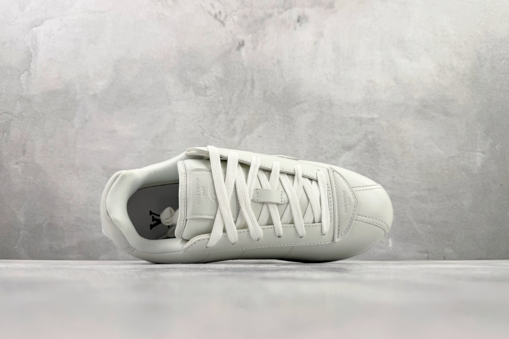 LOUIS VUITTx Nigo 联名款 FW25 Buttersoft 白色 1AIKDD