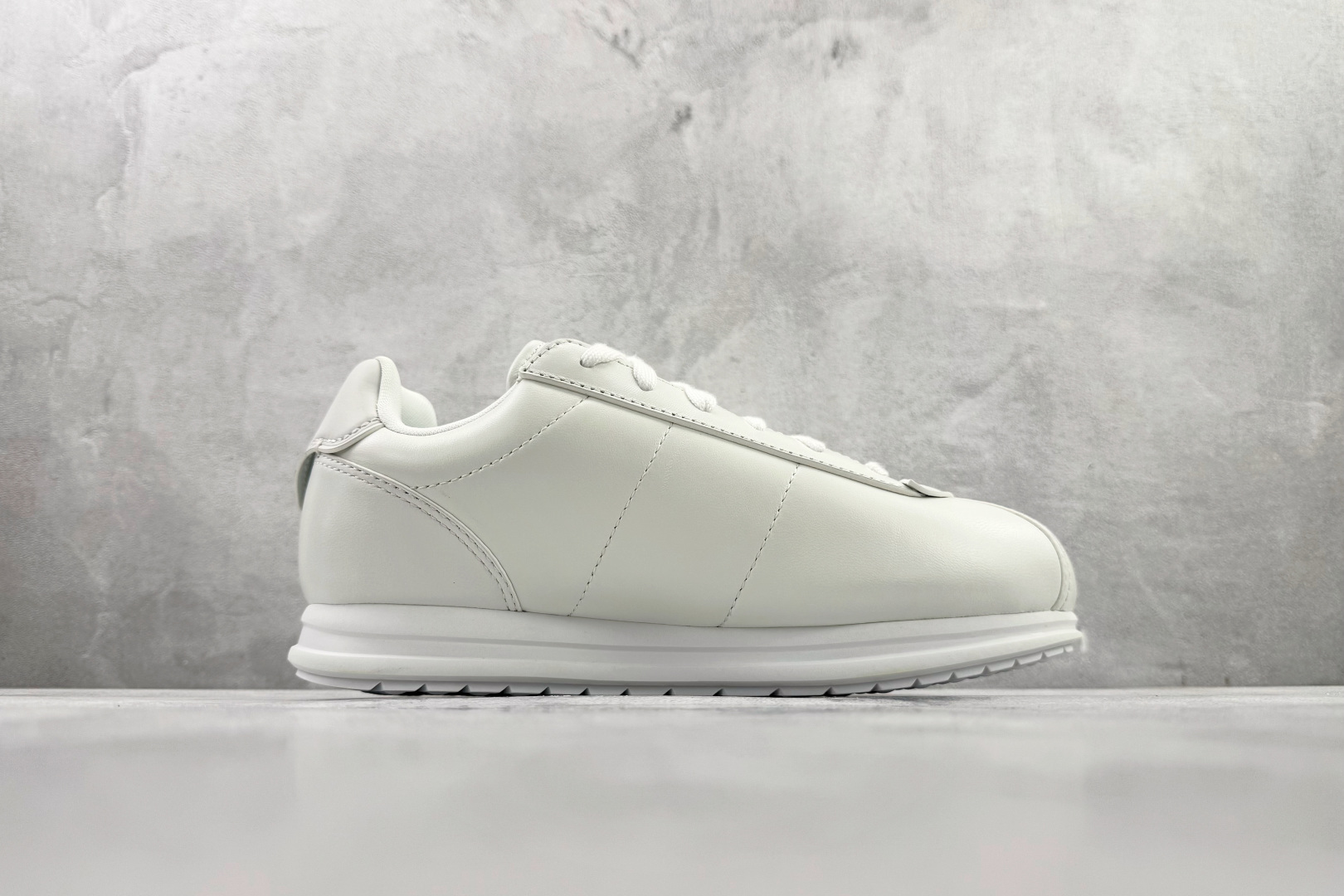 LOUIS VUITTx Nigo 联名款 FW25 Buttersoft 白色 1AIKDD