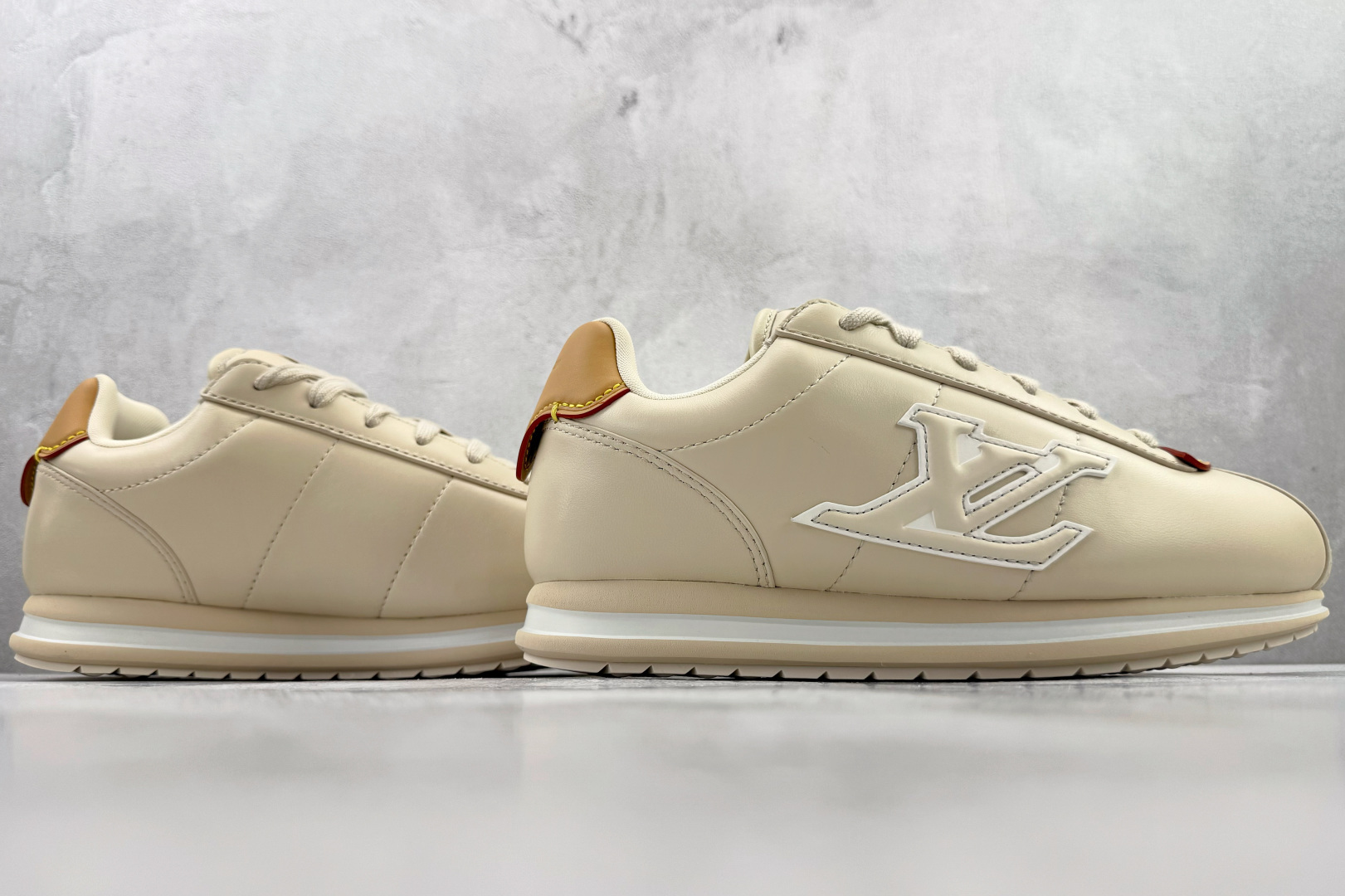 LOUIS VUITTx Nigo 联名款 FW25 Buttersoft 米色 1AIKEY