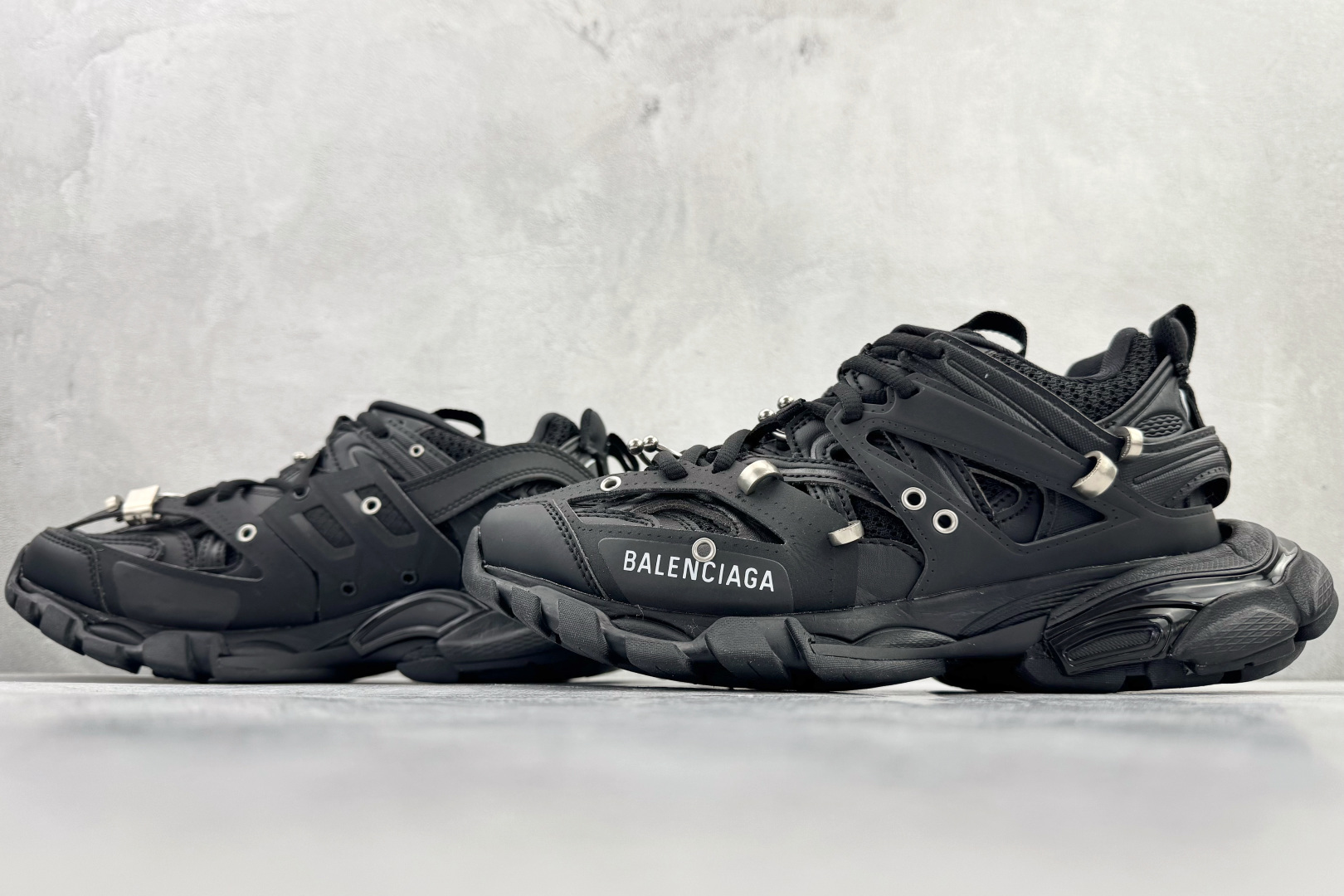 代购版 Balenciaga巴黎世家 Track Trail 黑色 542436WTRPG