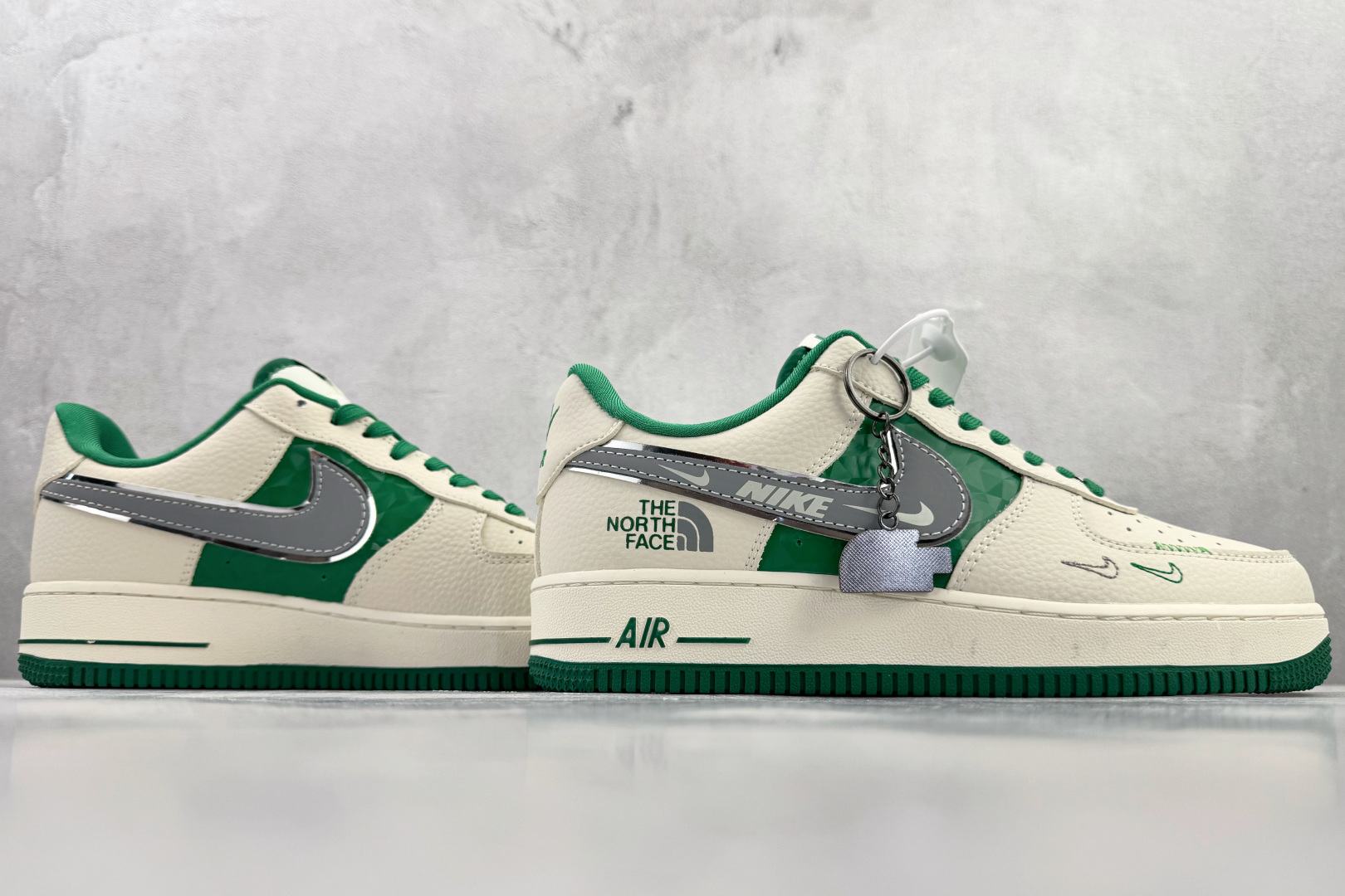 Nike Air Force 1 Low 白绿灰 DF0188-113