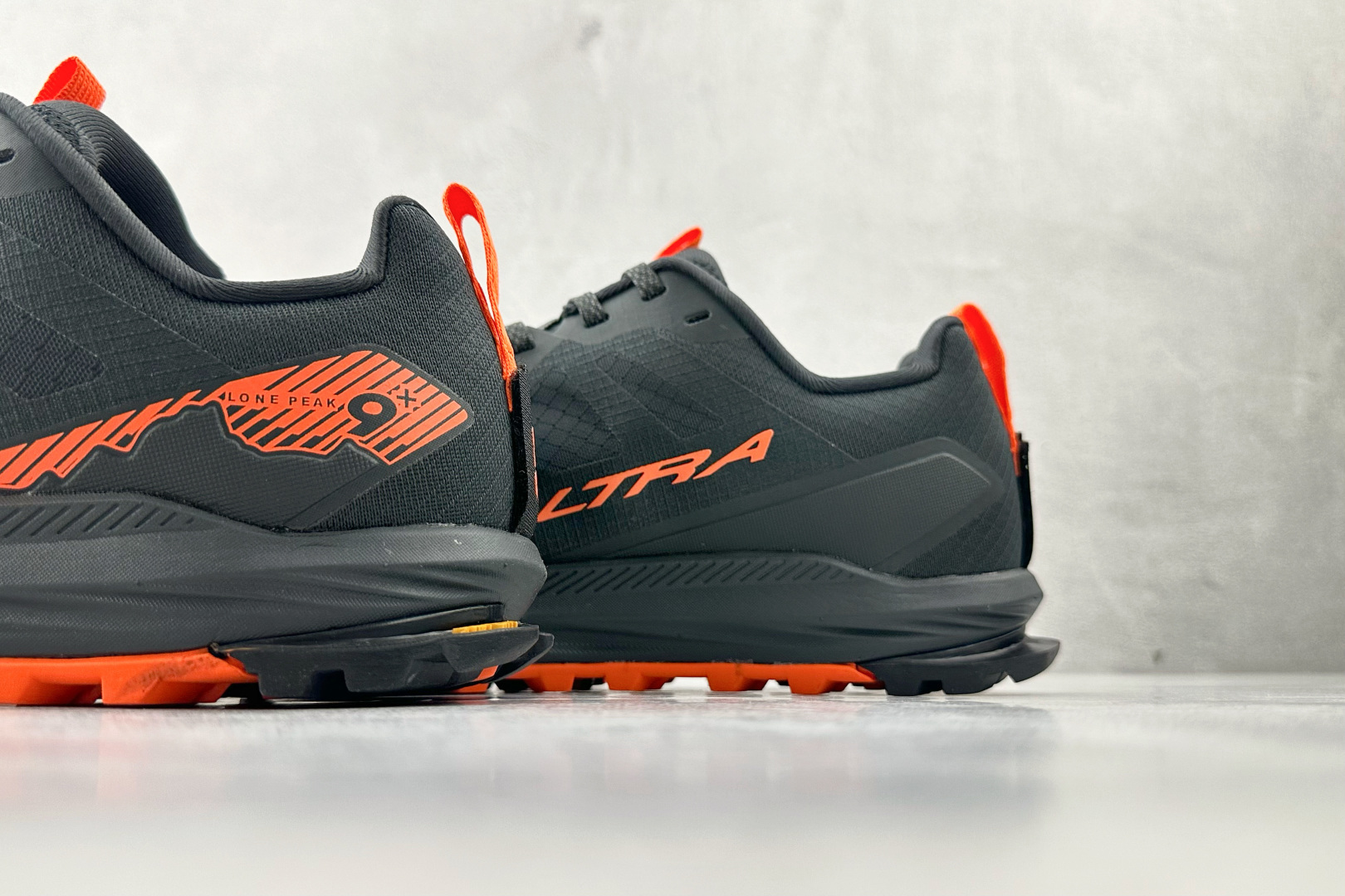 平台专供 Altra Lone Peak 9黑橙色 AL0A85RG013