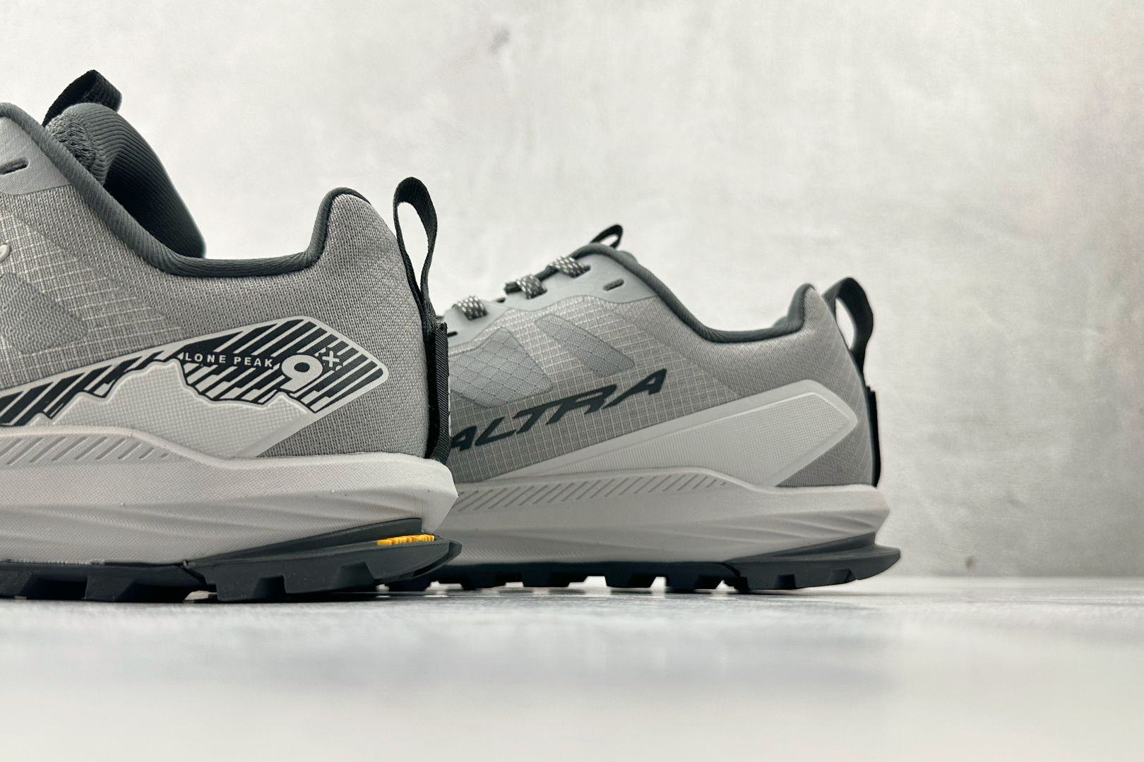 平台专供 Altra Lone Peak 9 灰色 AL0A85RG-220