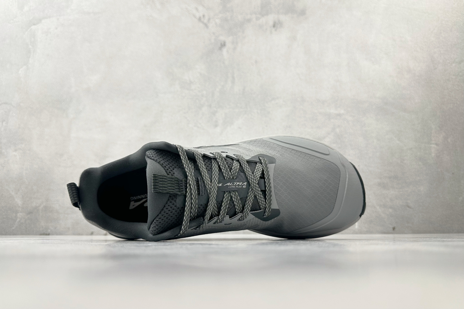 平台专供 Altra Lone Peak 9 灰色 AL0A85RG-220