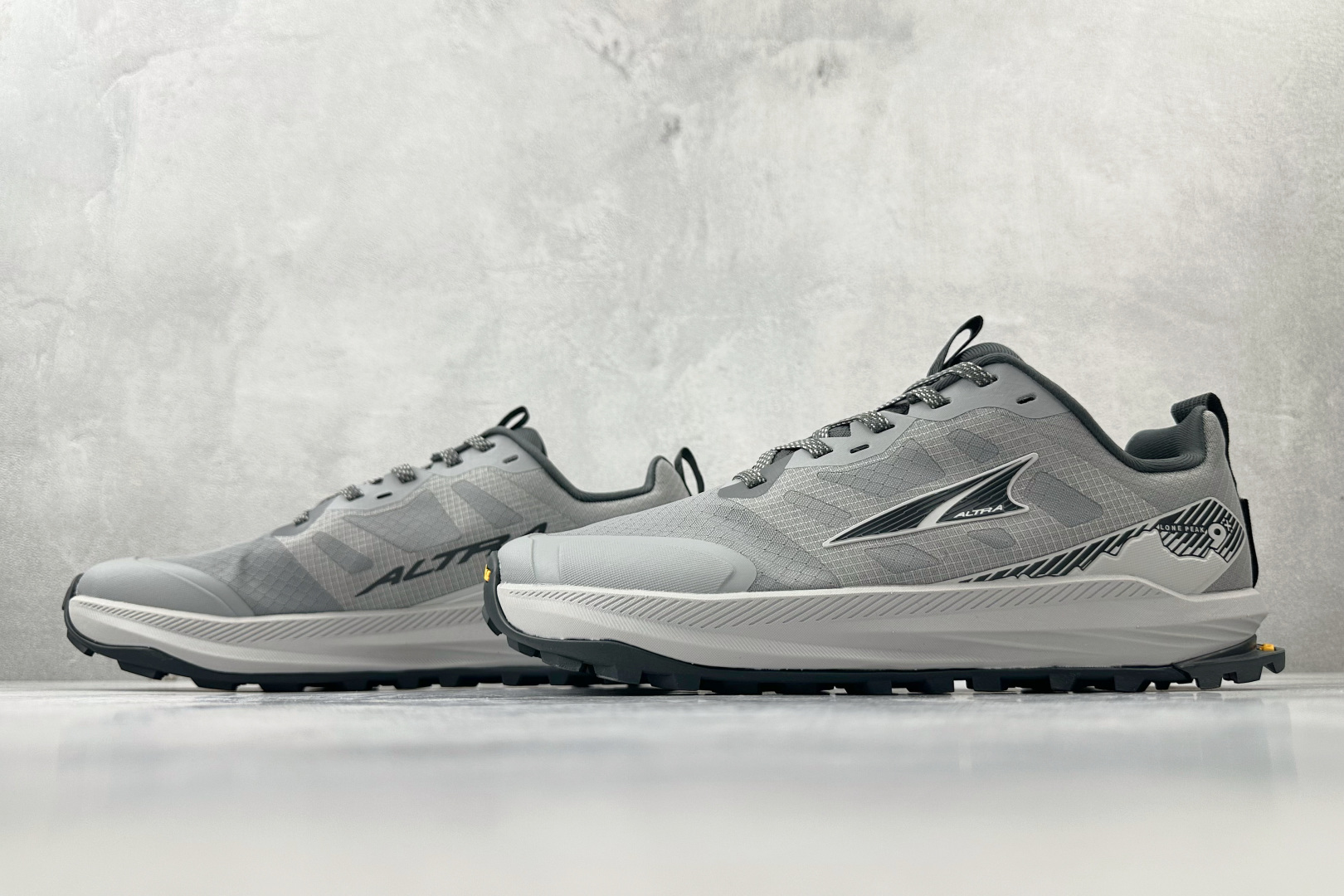平台专供 Altra Lone Peak 9 灰色 AL0A85RG-220