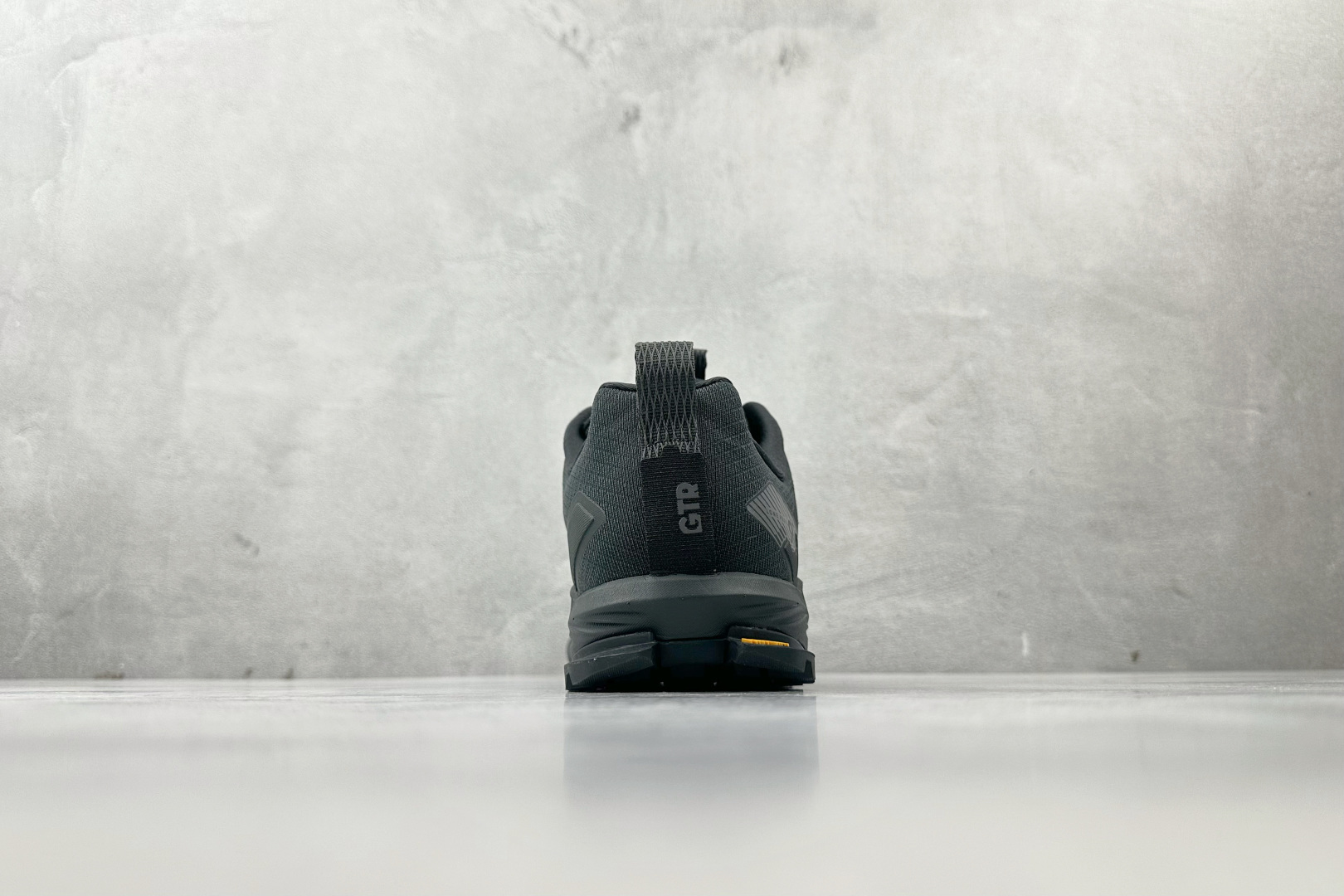 平台专供 Altra Lone Peak 9黑色 AL0A85RH000