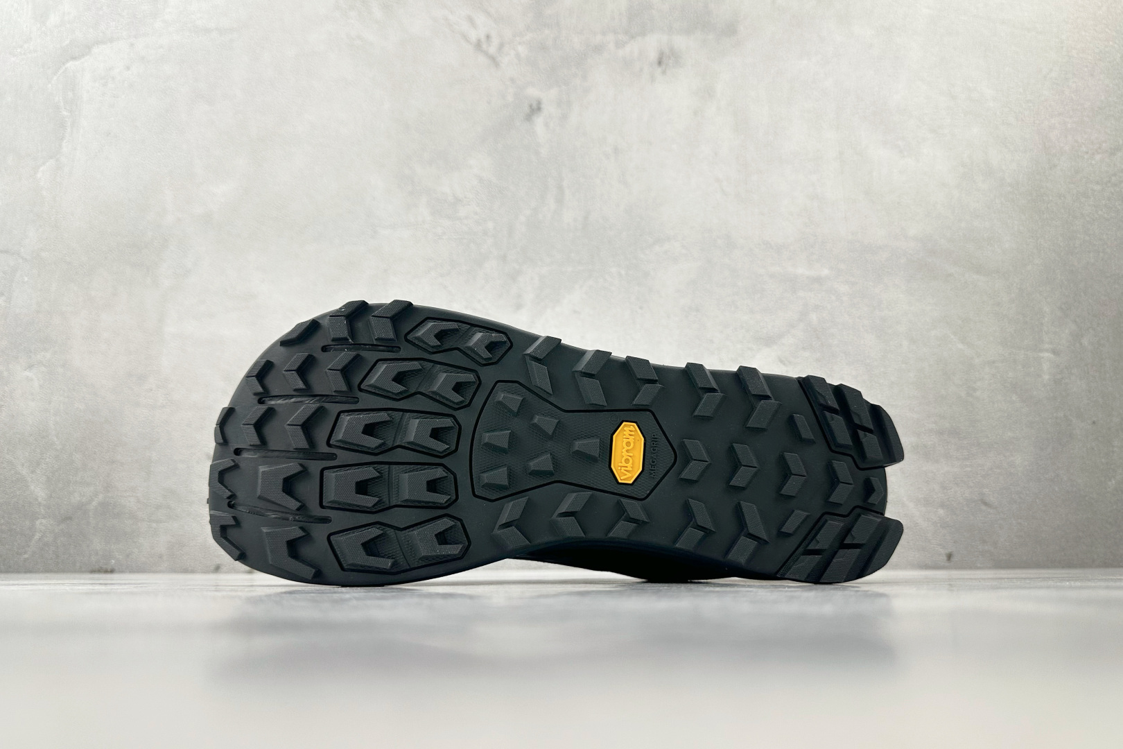 平台专供 Altra Lone Peak 9黑色 AL0A85RH000