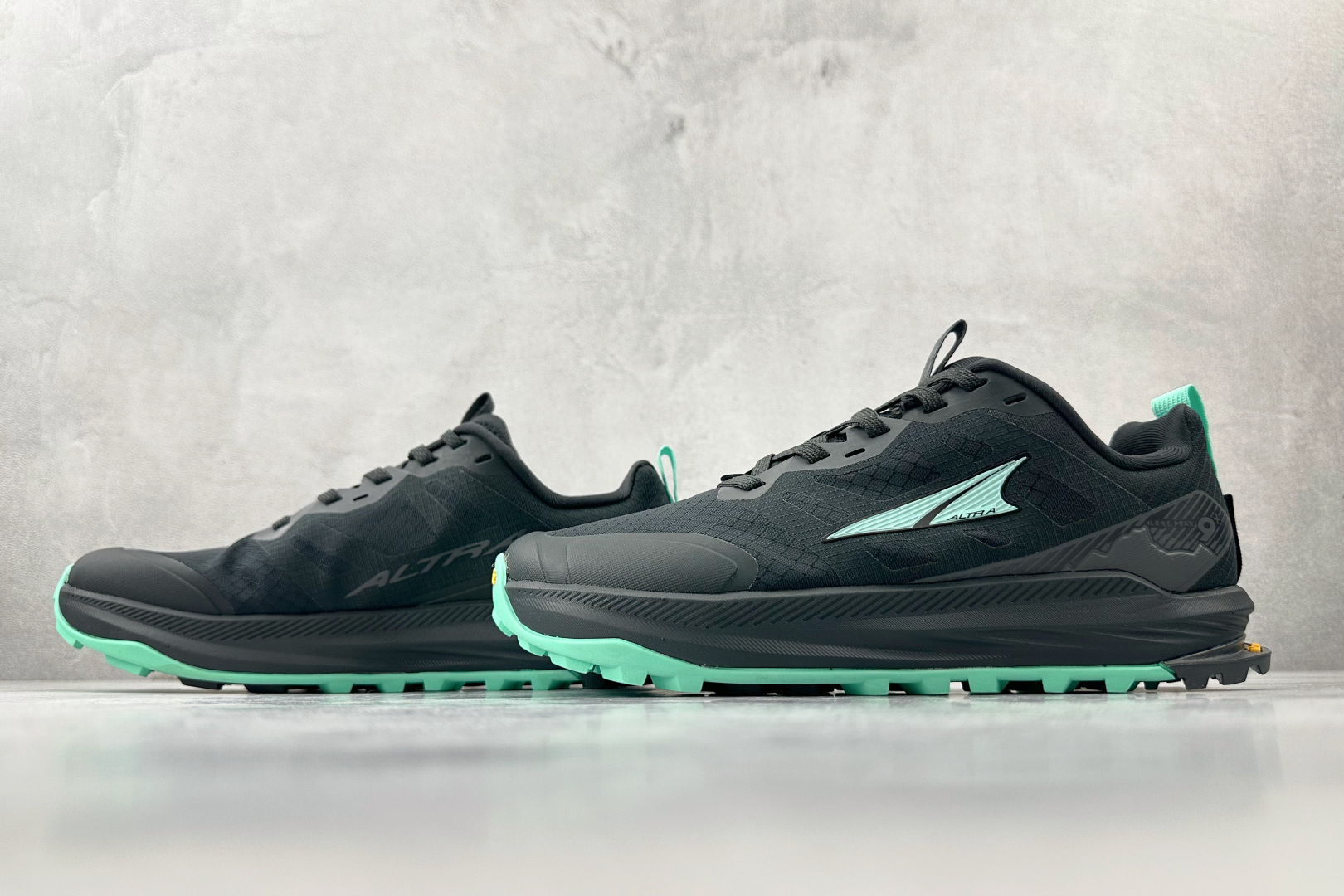 平台专供 Altra Lone Peak 9黑绿色 AL0A85RH301
