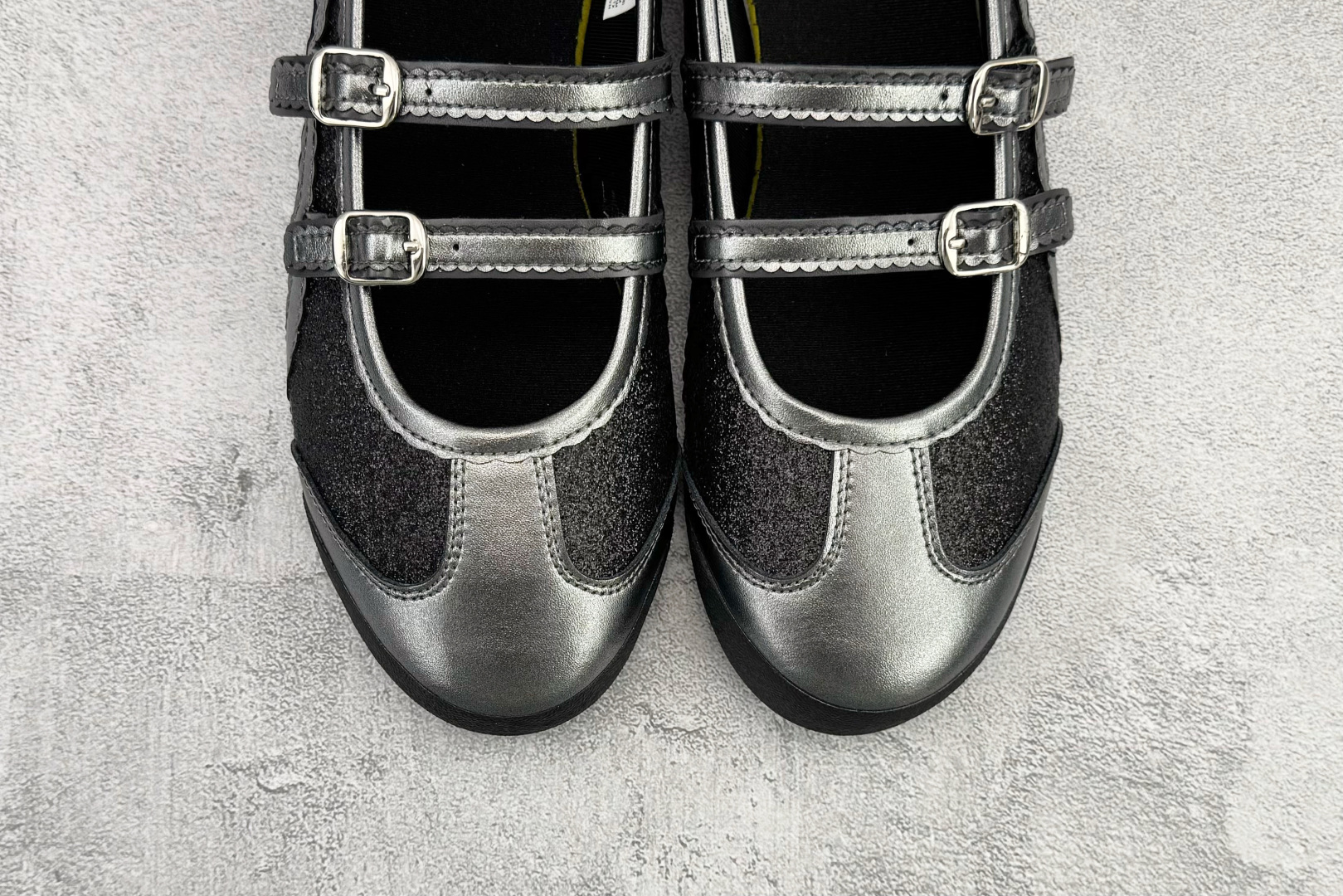 渠道特供 Onitsuka Tiger鬼塚虎 MEXICO 66 TGRS 黑灰色 1182A677-001