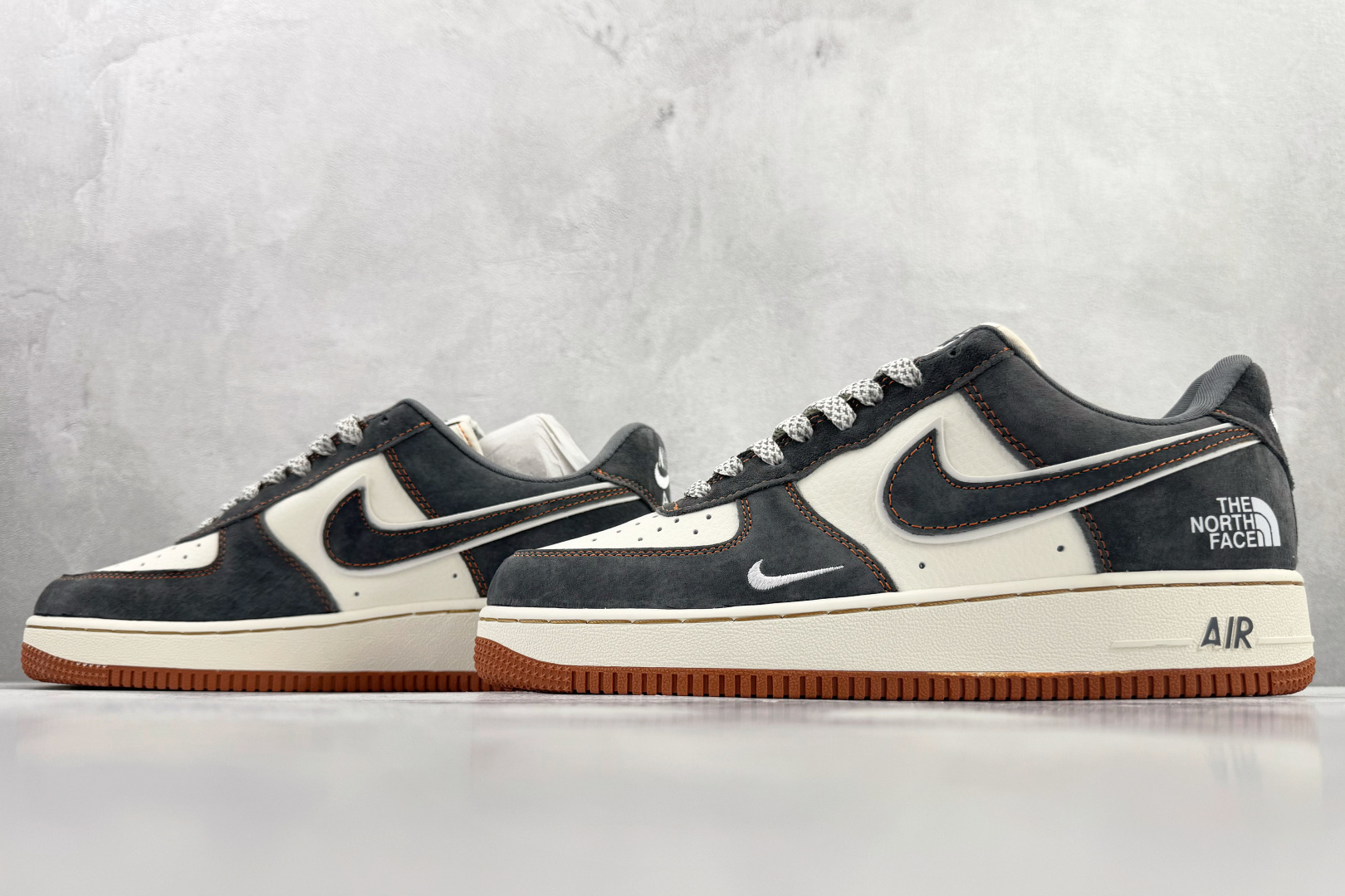 Nike Dunk Low Retro “The North Face” 黑白 SS1979-005