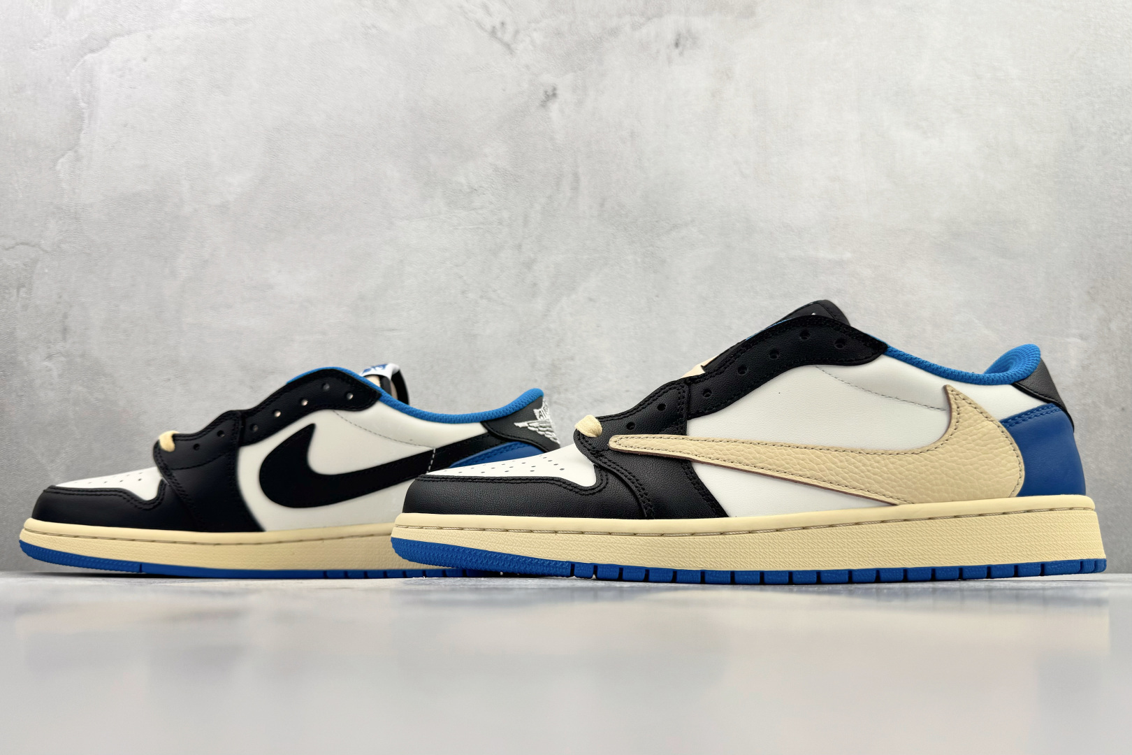 Travis Scott x Fragment Design x Jordan Air Jordan 1 Low SP 倒钩 白蓝黑 DM7866-140