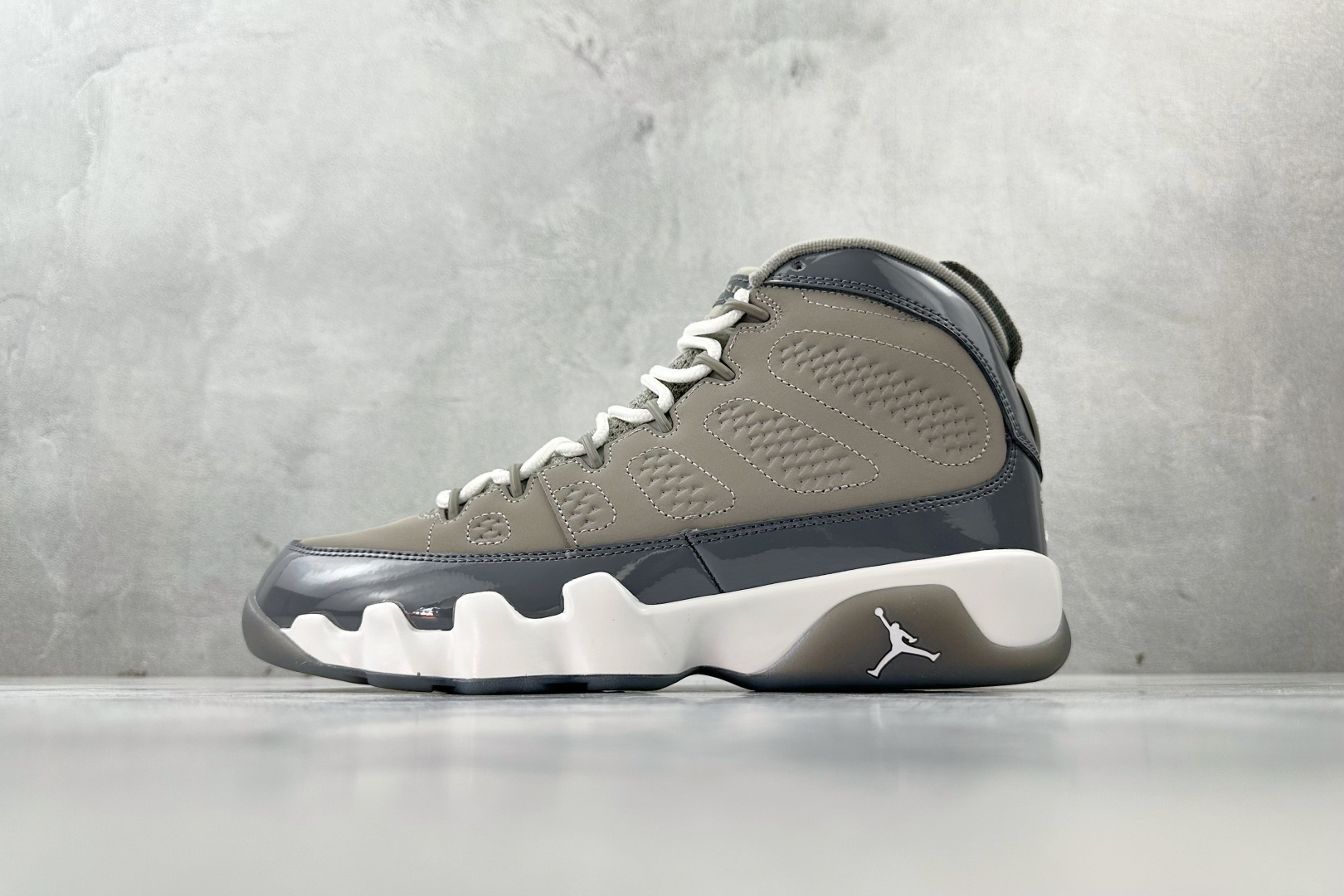 DG2.0福利 福利特价 品质 Jordan Air Jordan 9 Retro Cool Grey 