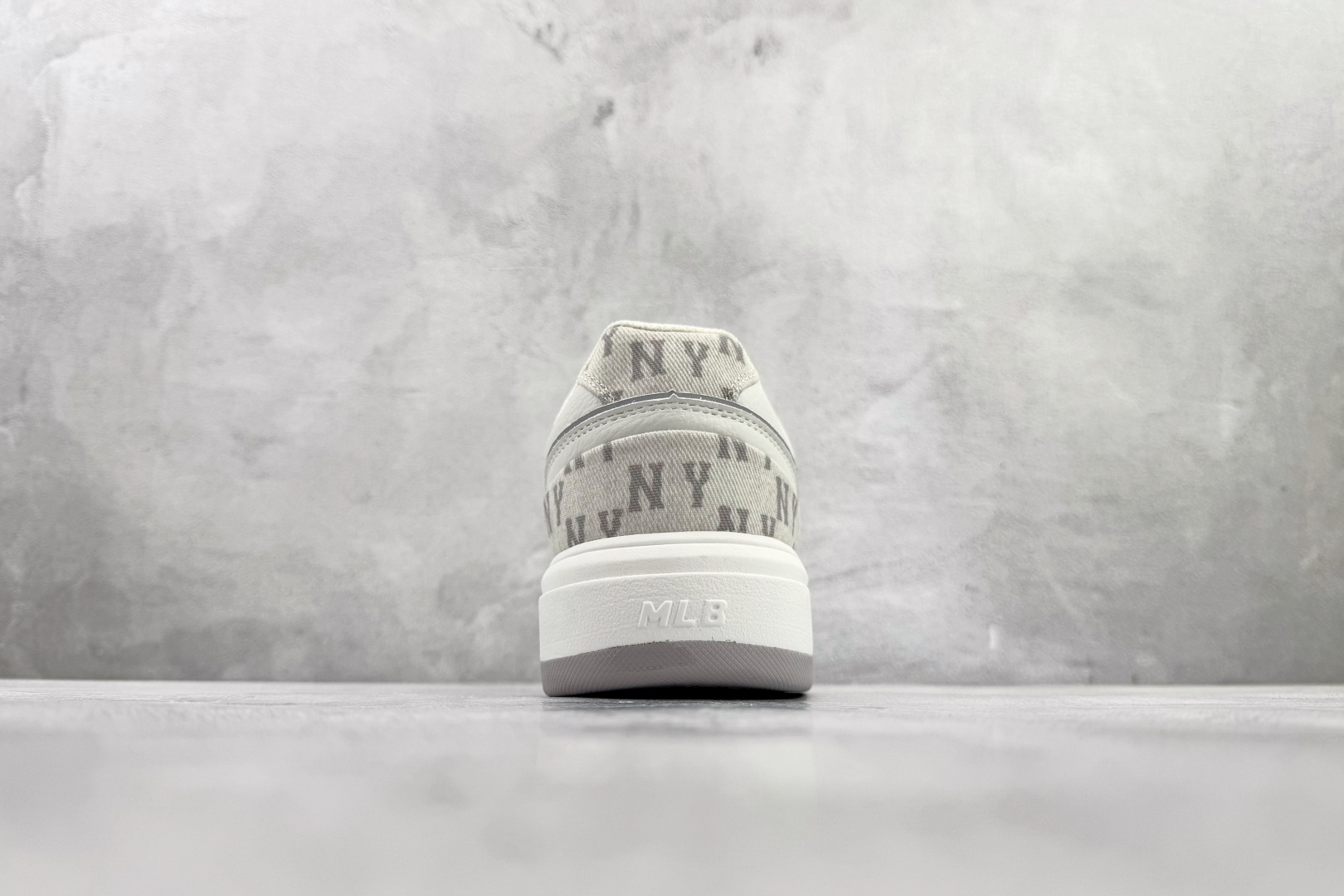 平台订单 MLB 纽约洋基队 灰白 3ASXM056N-50GRS