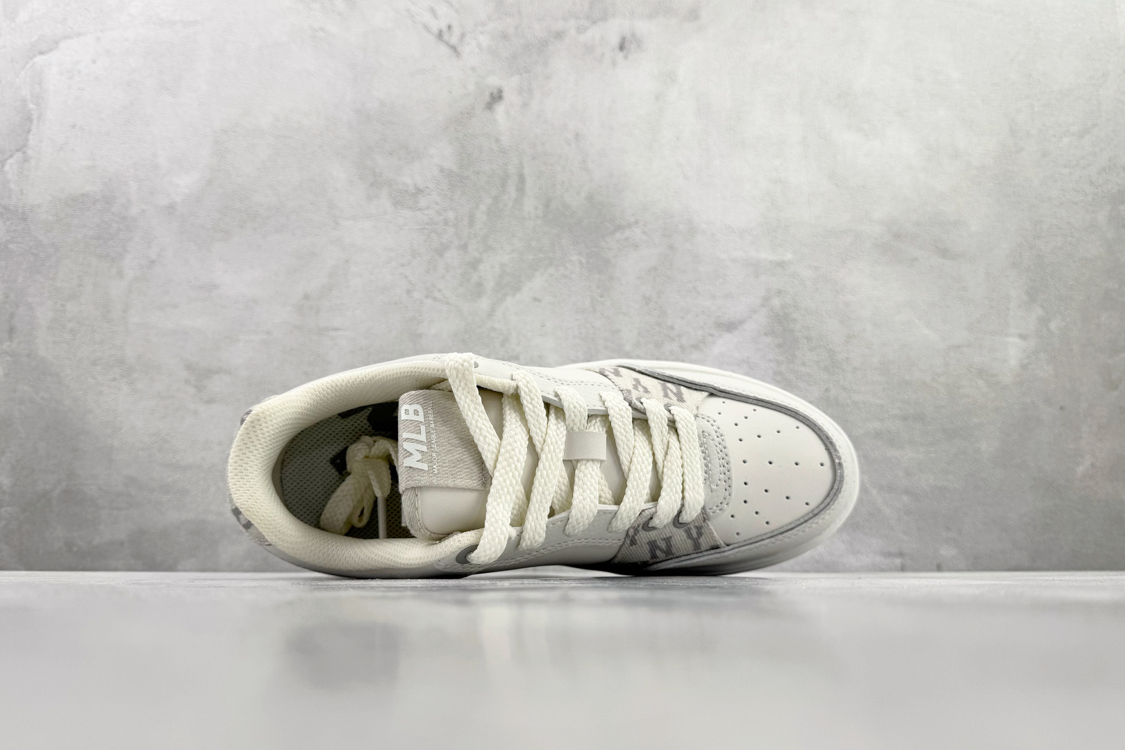 平台订单 MLB 纽约洋基队 灰白 3ASXM056N-50GRS