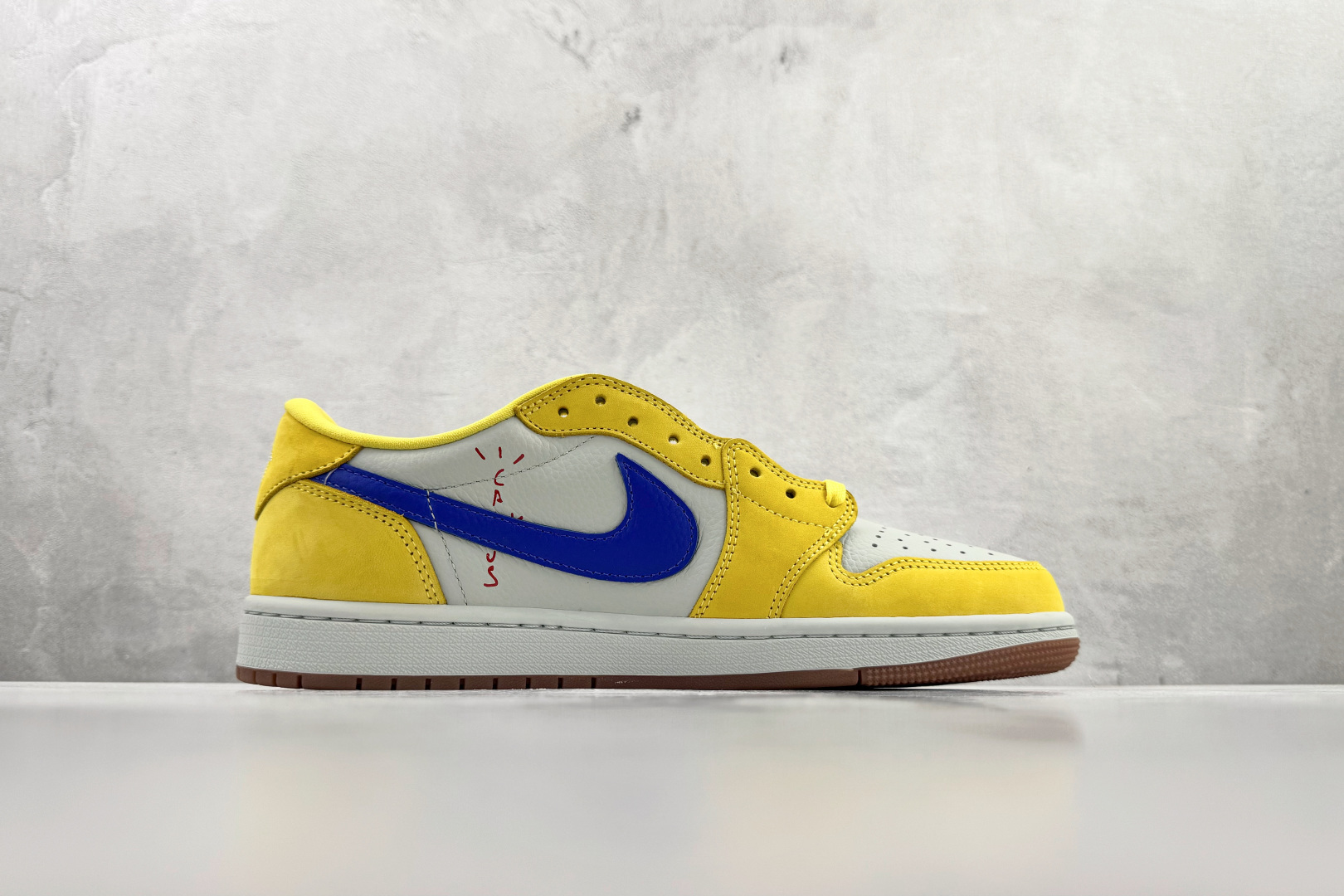 Travis Scott x Jordan Air Jordan 1 倒钩 7.0 皮革 Low Canary Yellow 联名款 黄蓝色 DZ4137-700